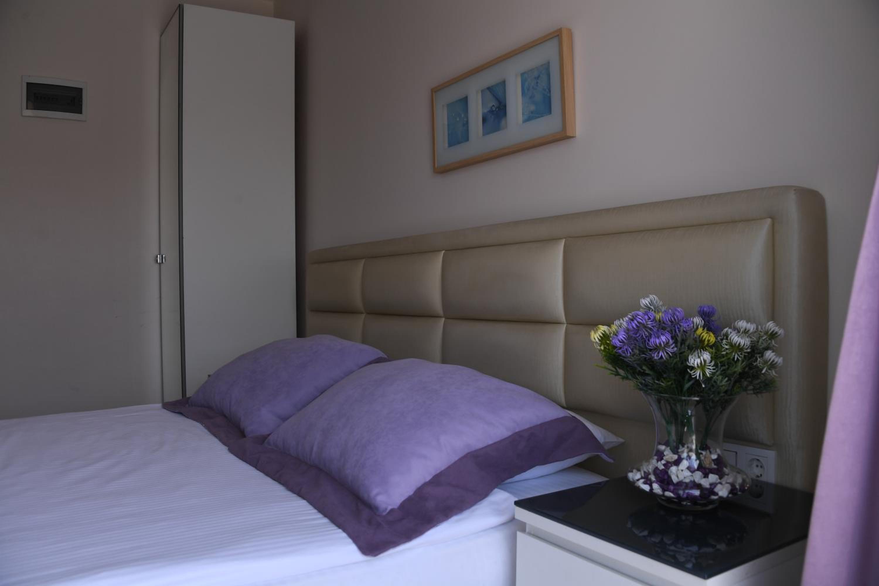 A Hotels & Suite - Image 76