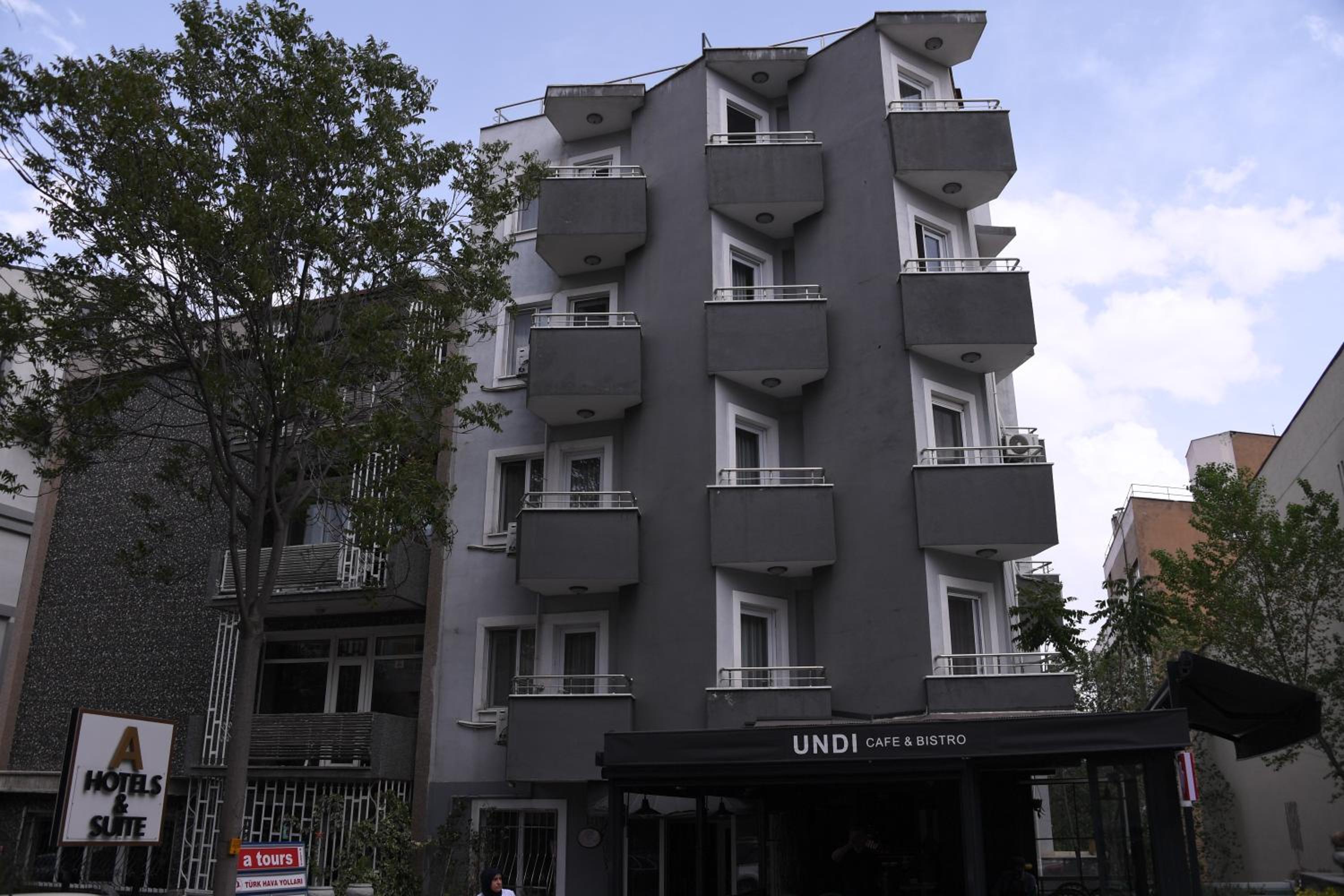 A Hotels & Suite - Image 6