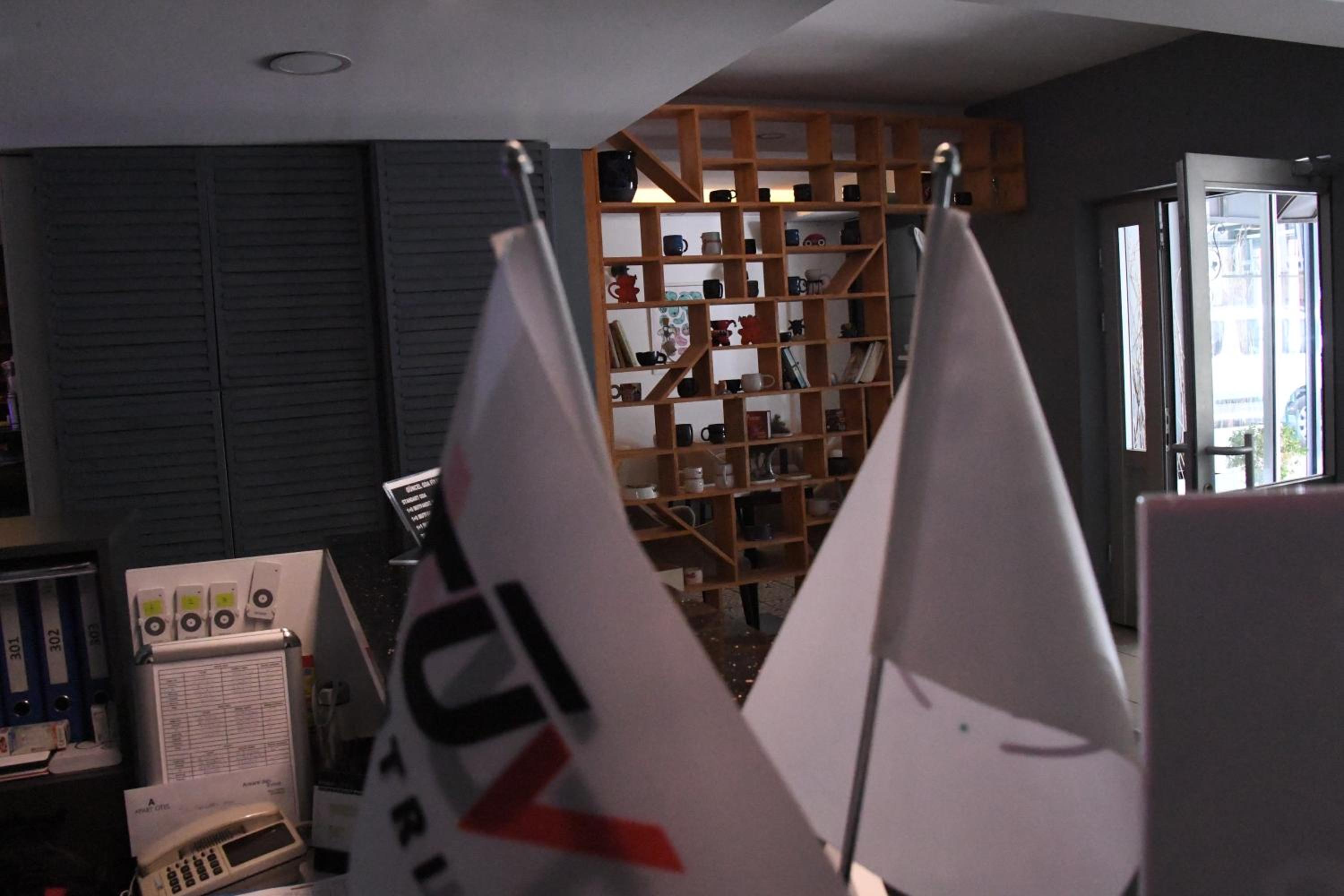 A Hotels & Suite - Image 17