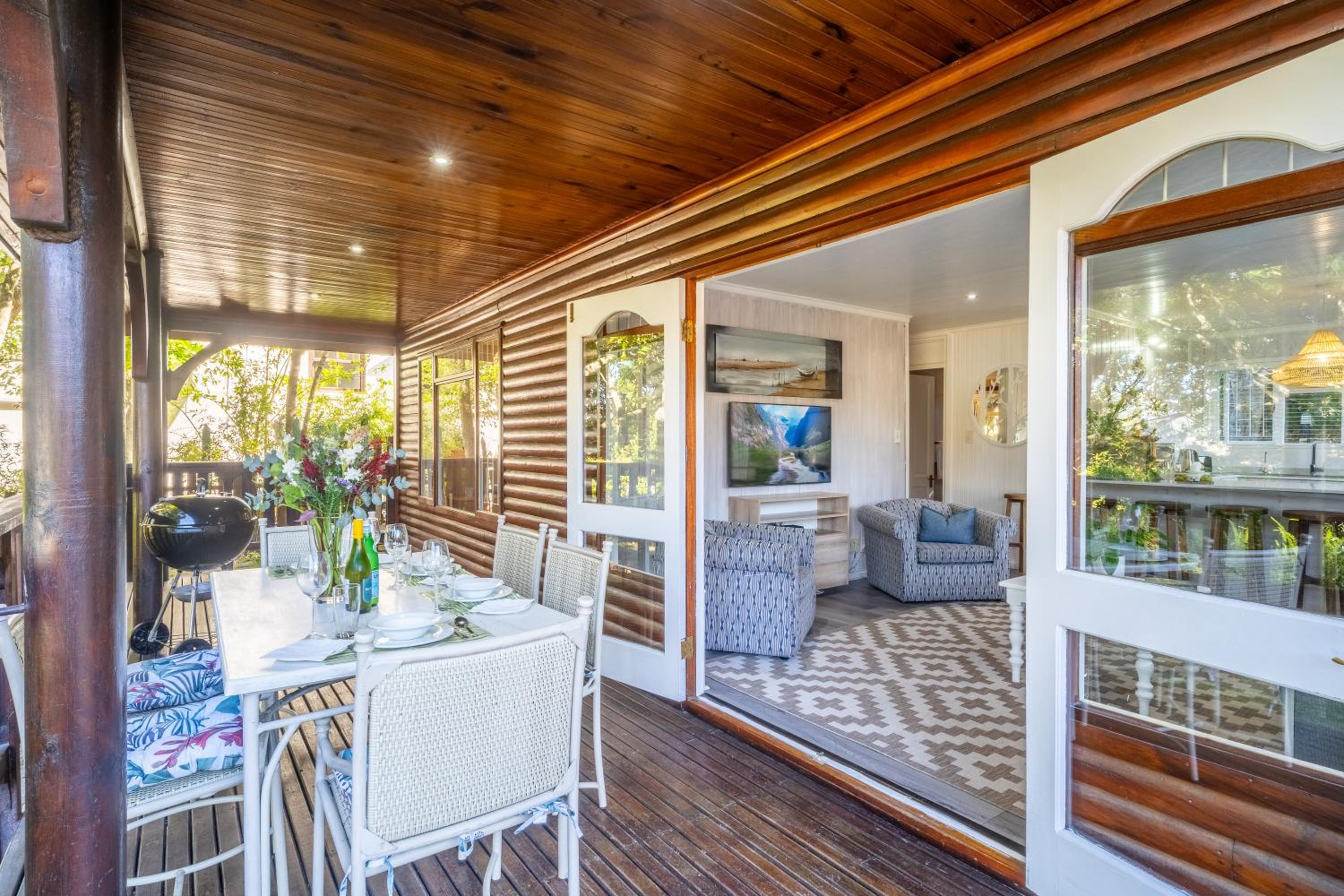 Osprey Cottage - Knysna Lagoon view 2