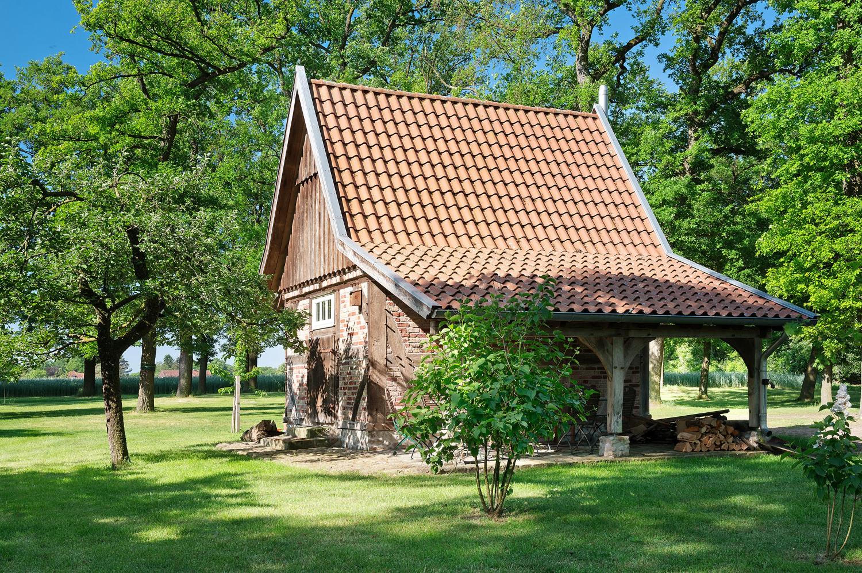 Eichengeflüster Waldhütte