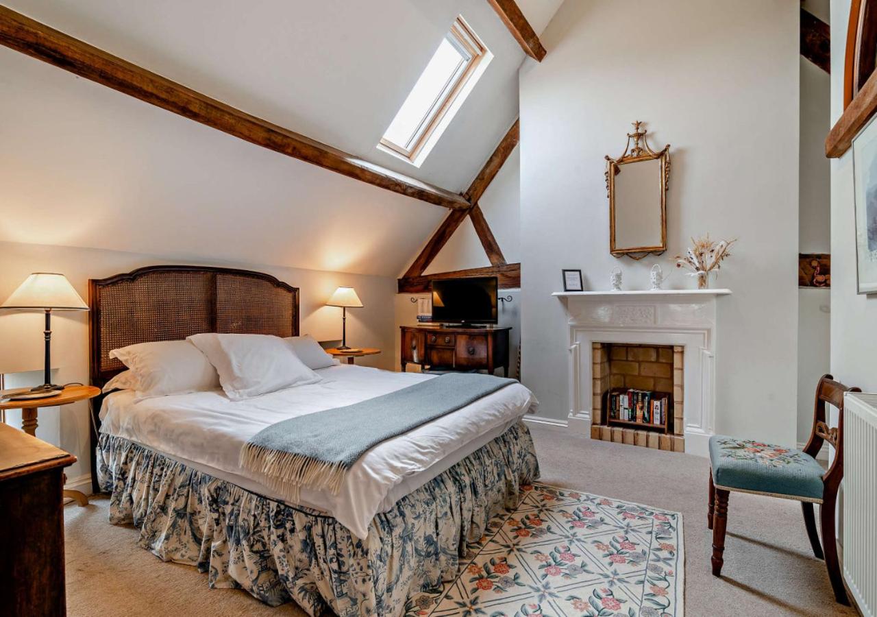 Cottage at Hill Farm view 2
