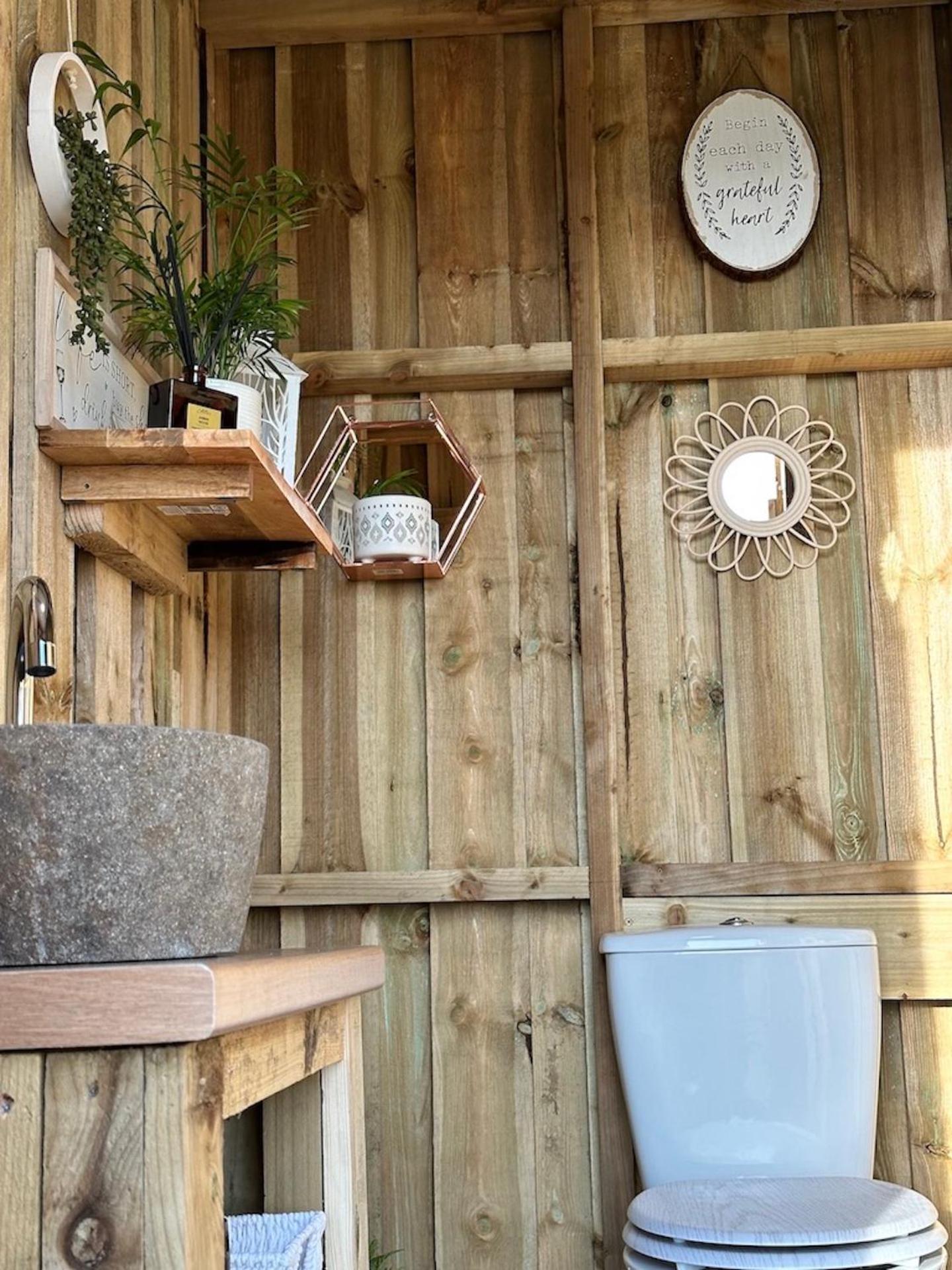 Deerstone Glamping-Boulsworth Hill Dome Hot tub