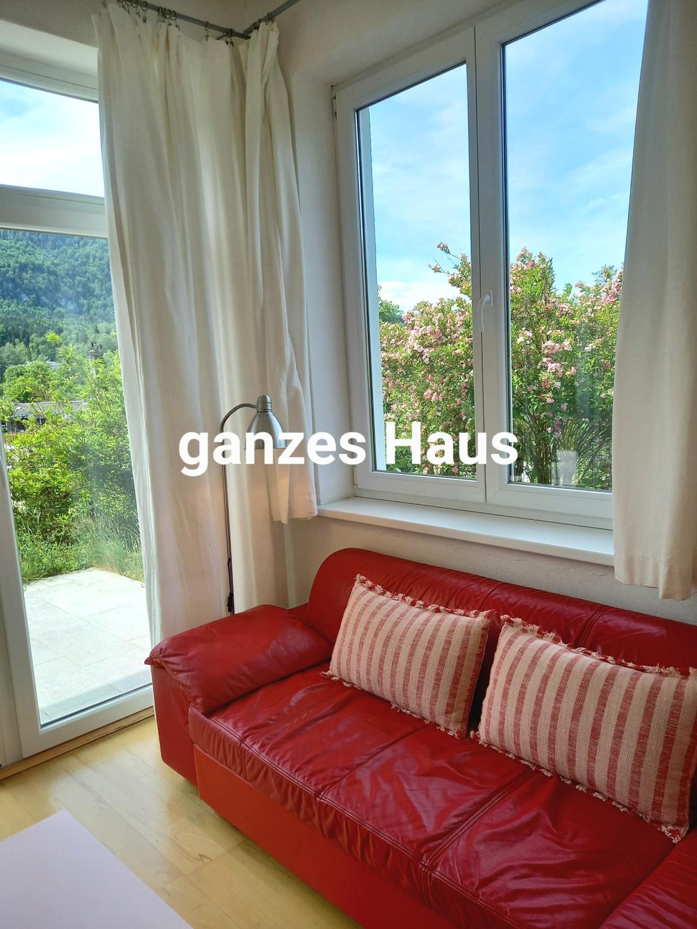 FLORES, Ferienhaus oder Doppelzimmer, im Grünen, 5 Gehminuten ins Zentrum, Parkplatz, zero emissions