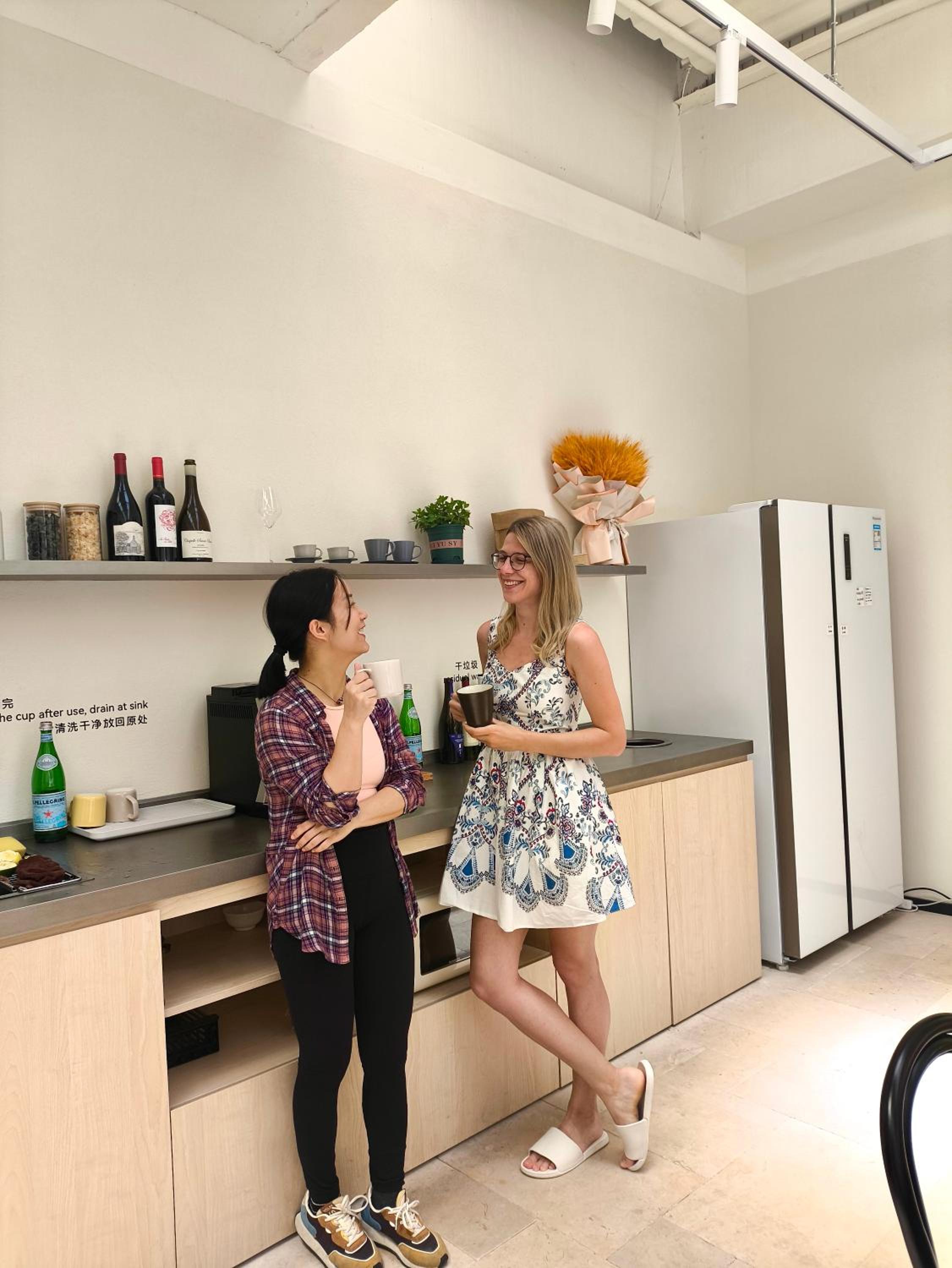 Hi Cozy International Hostel East Nanjing Road & The Bund & 24h English Services