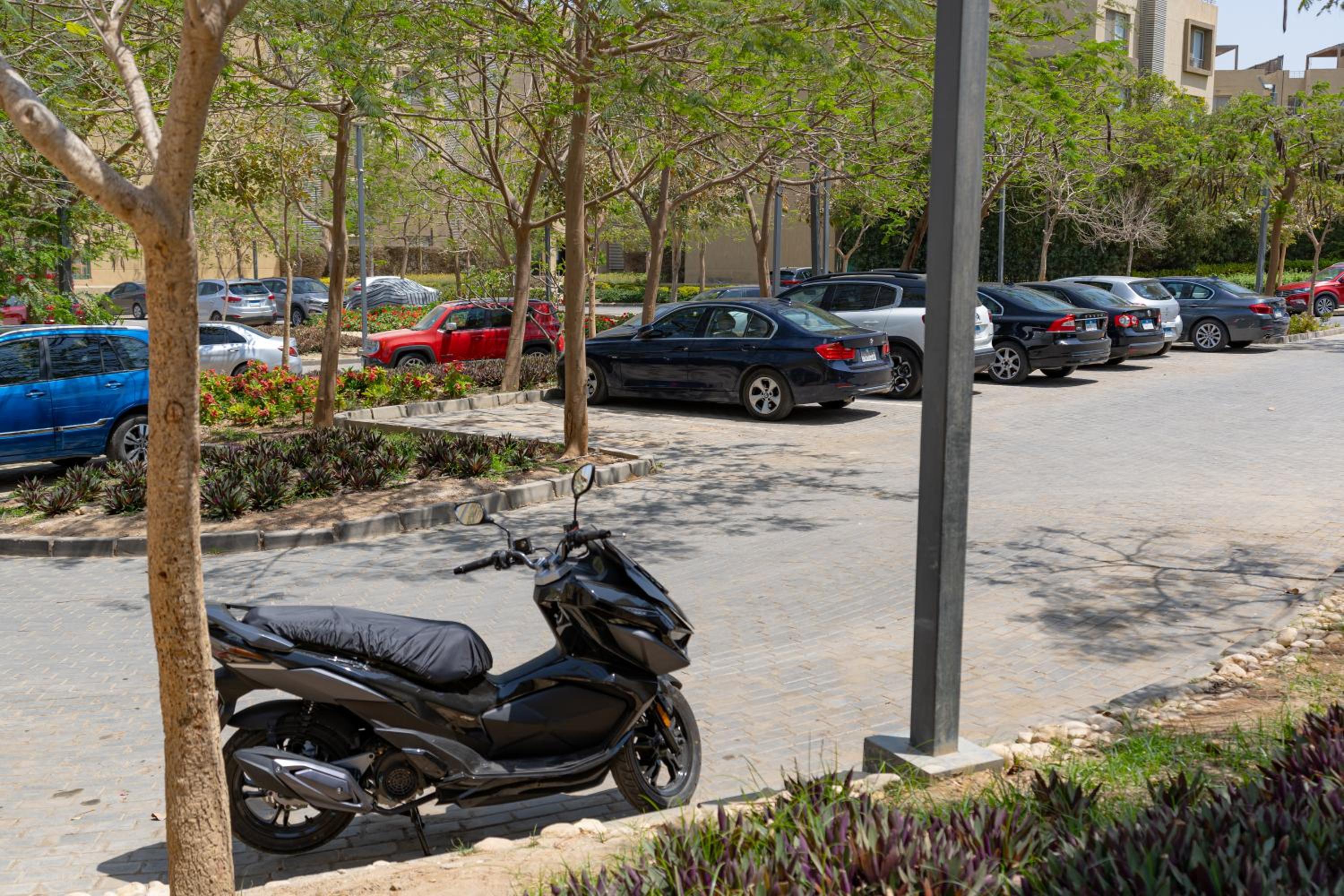 VIZIT Studio Near Arkan Plaza