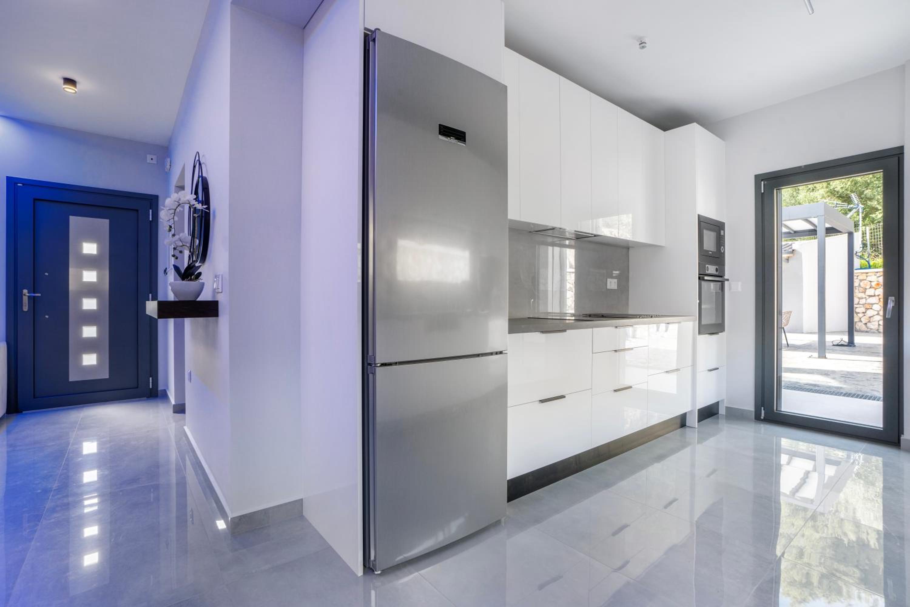 SoHa luxury house view 2