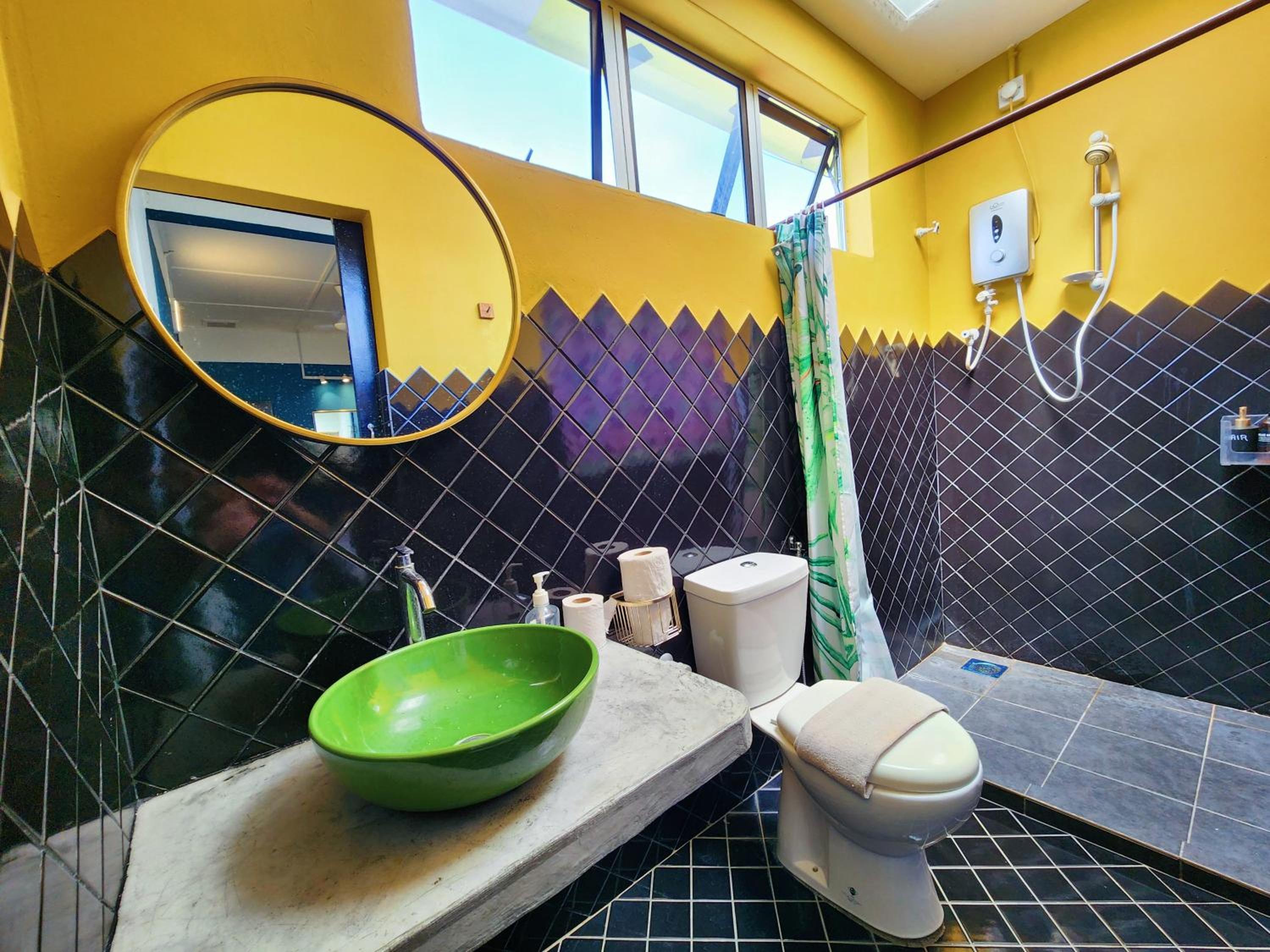 Ipoh Station 18, 4 Bedroom Rainforest LOFT 1 Depan AEON Homestay photo 7