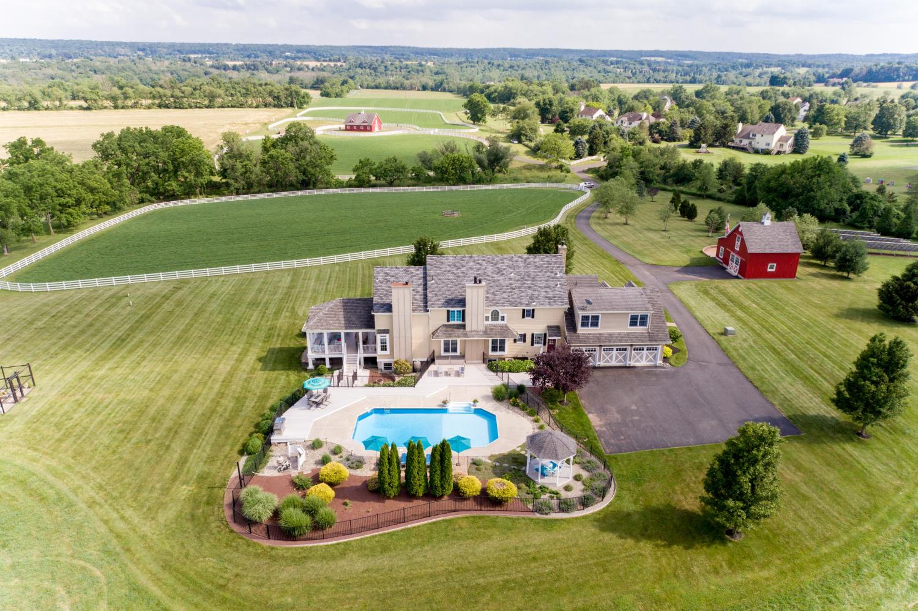 Chestnut Hills Farm