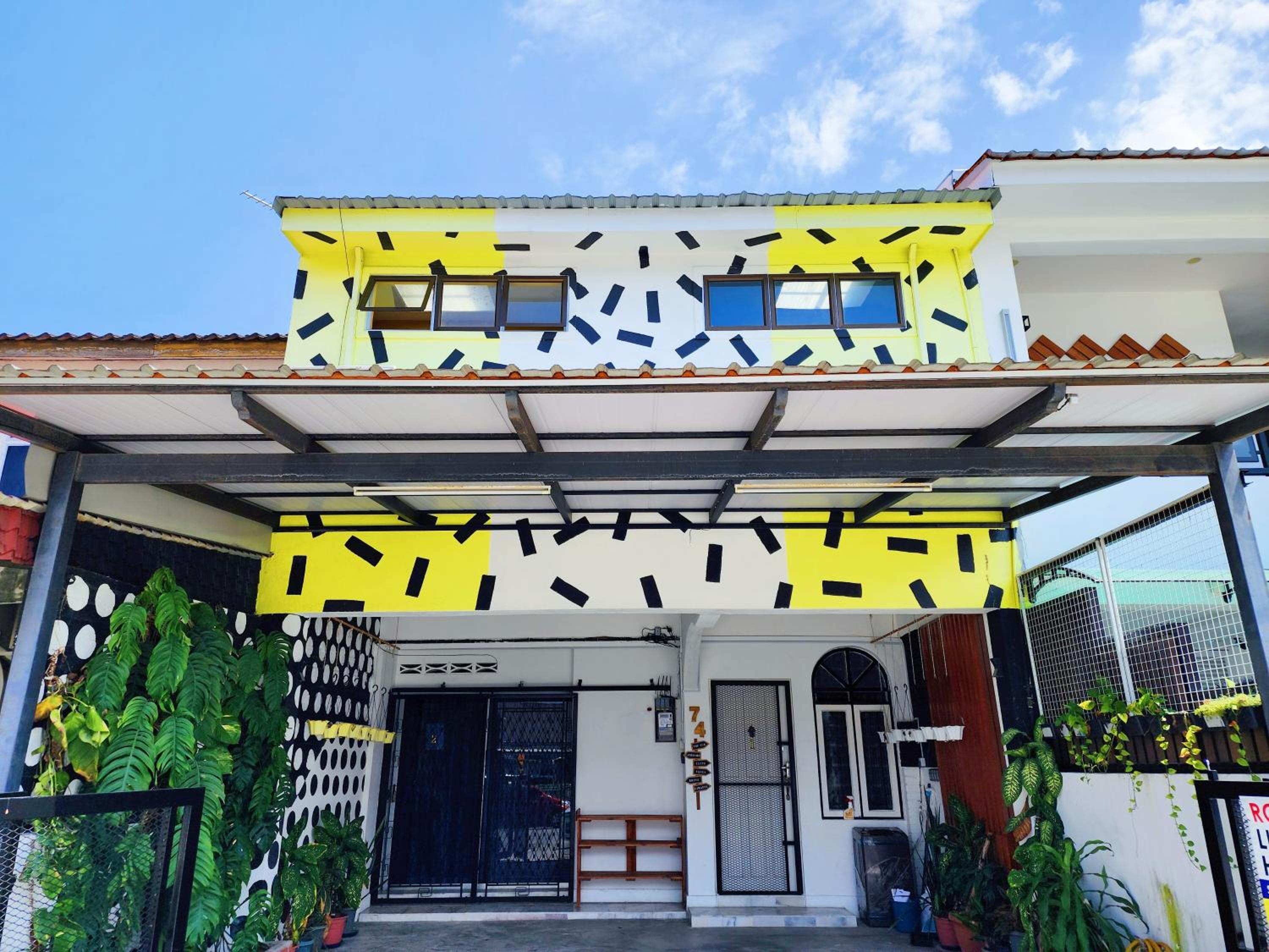 Ipoh Station 18, 4 Bedroom Rainforest LOFT 1 Depan AEON Homestay photo 1