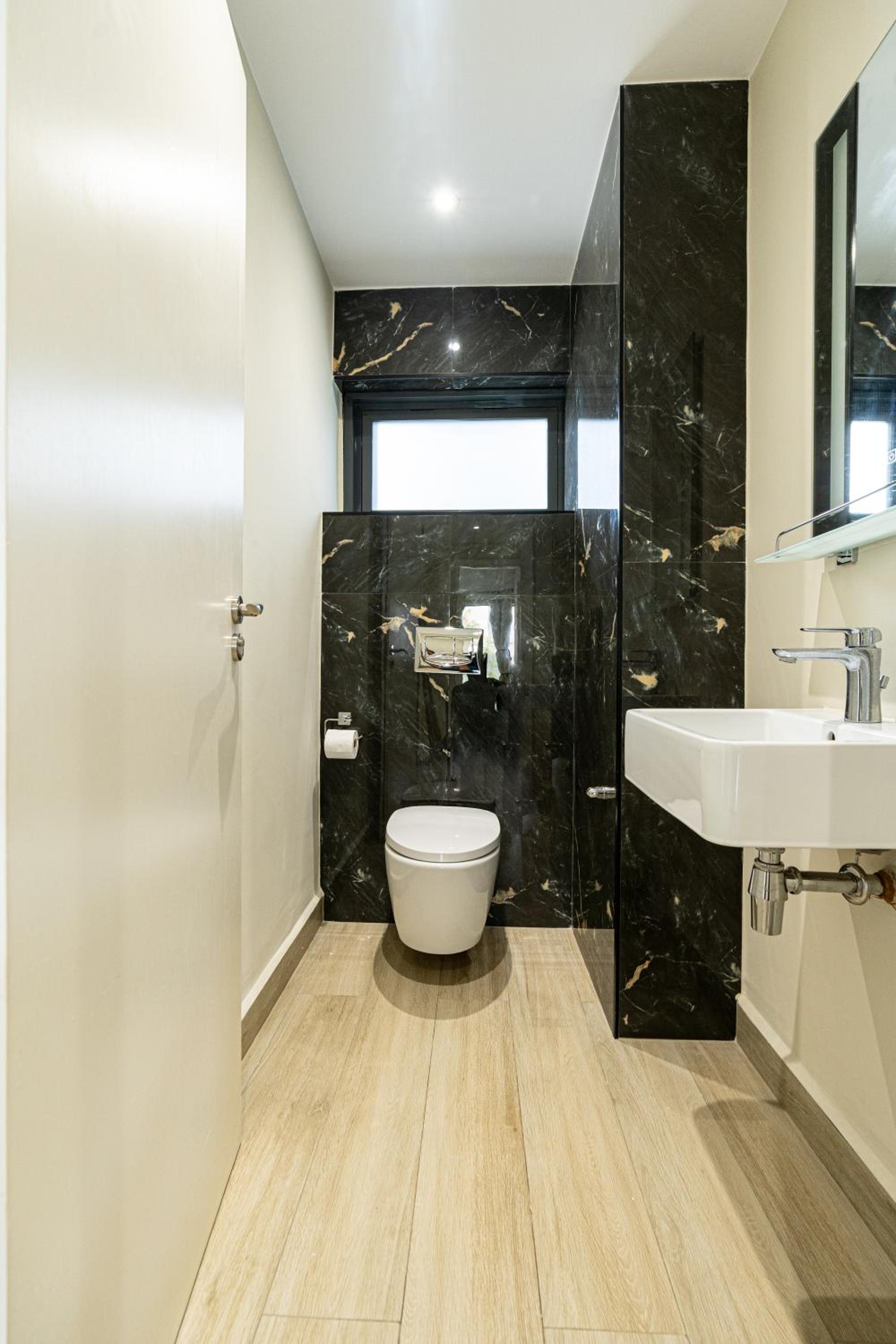 Photo 70