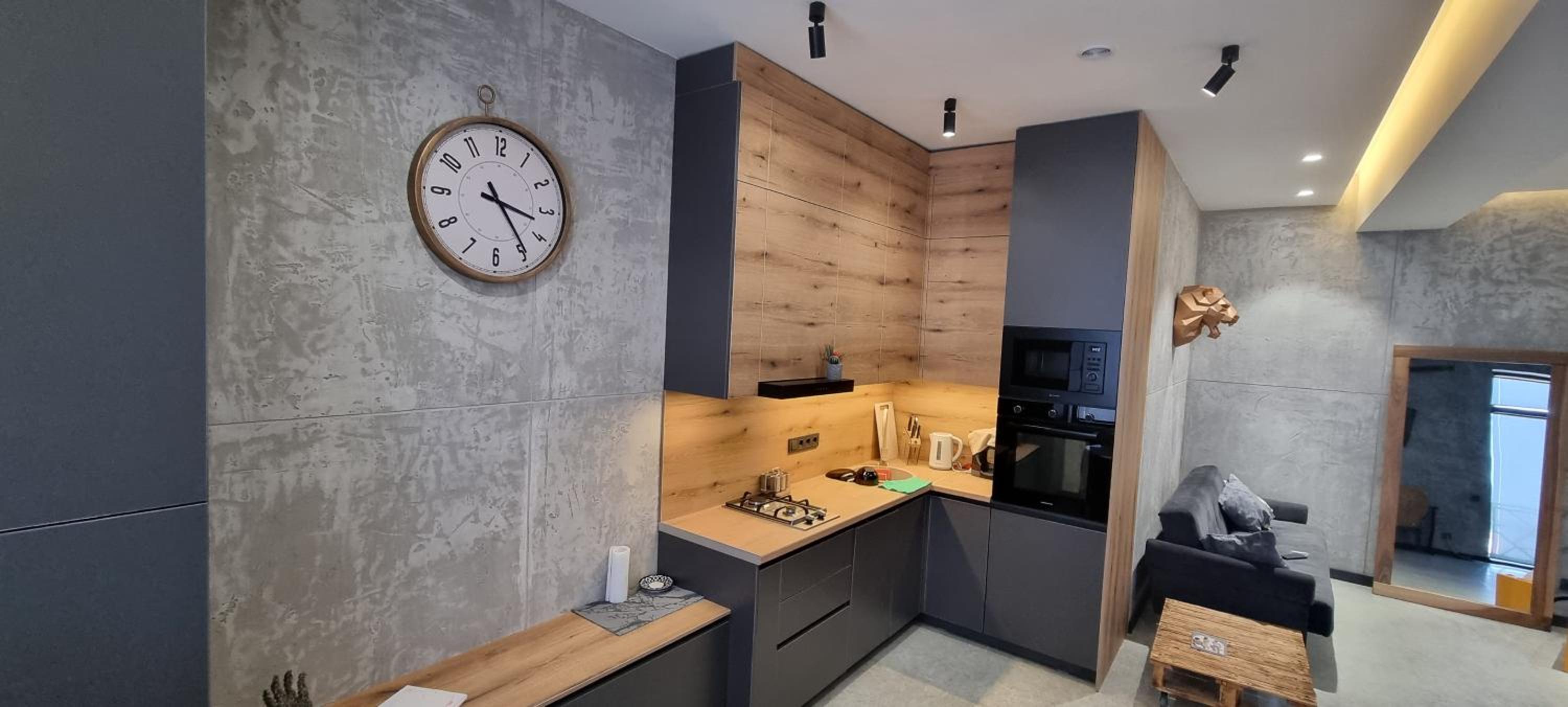LaMinor Terrace