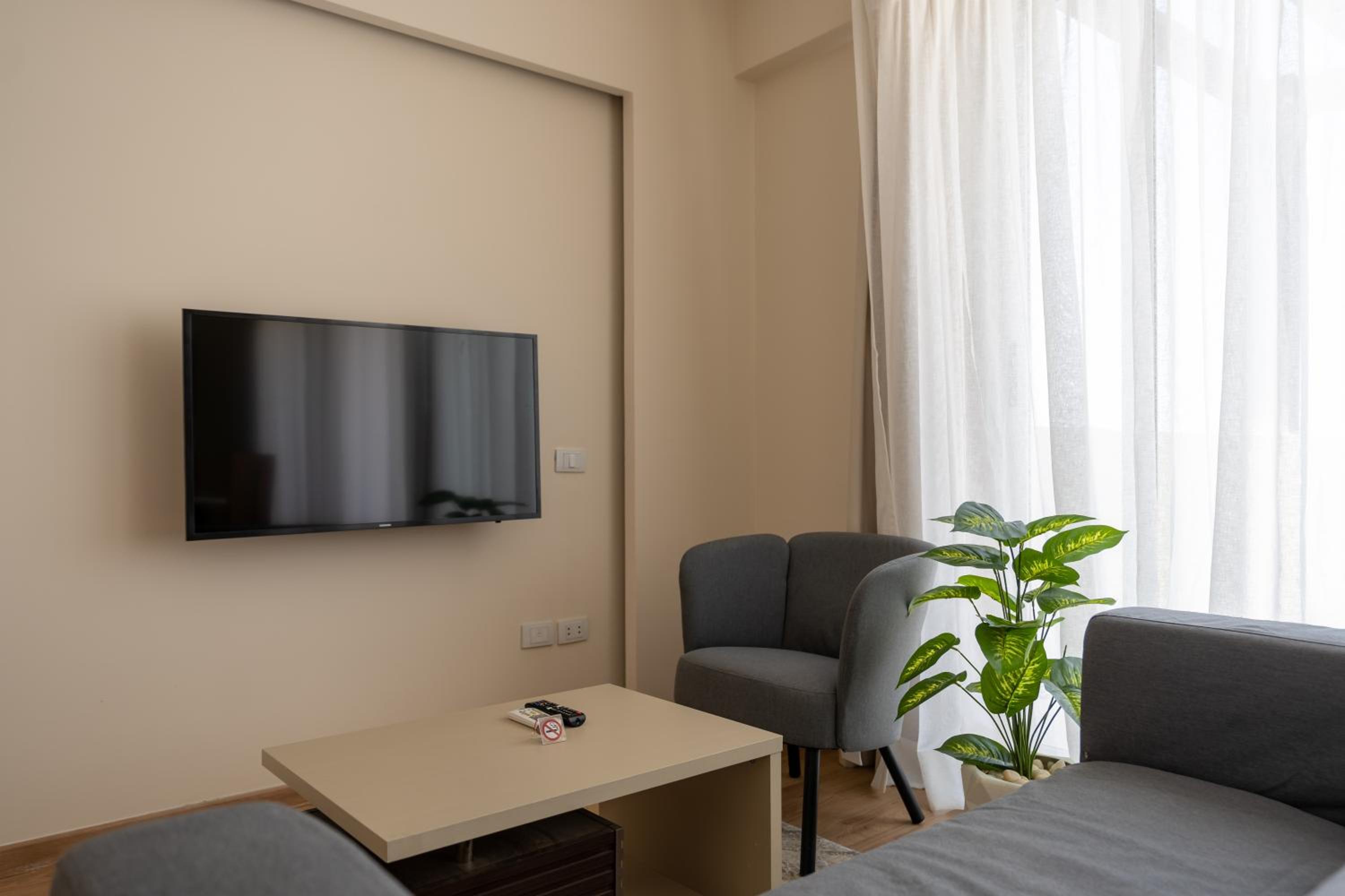 VIZIT Studio Near Arkan Plaza
