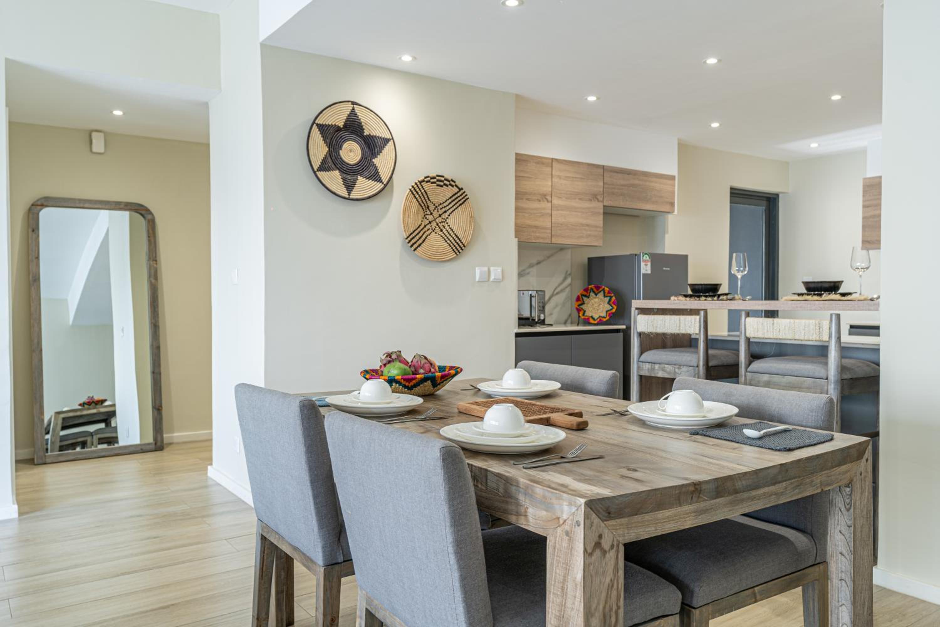 Riverside Square - 2-bedroom Swimming Pool - Gym view 3