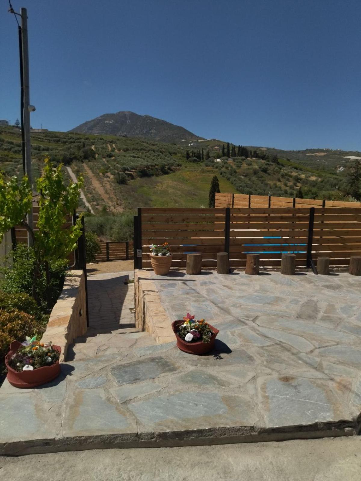Kamara village house with private pool