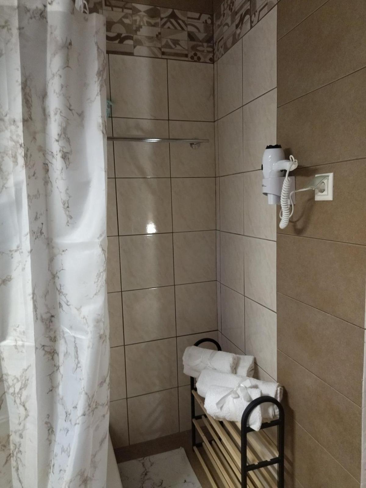 Kamara village house with private pool