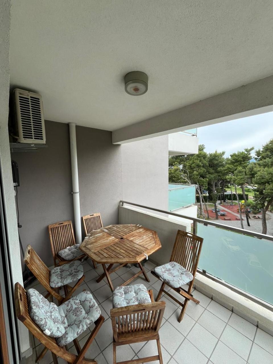 Bar Luxury Apartment