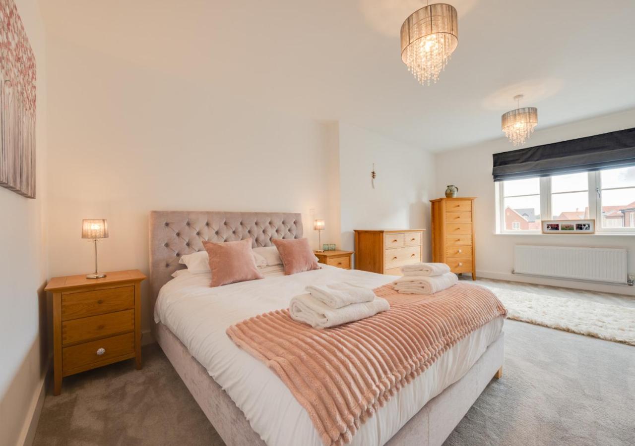 4 Bed in Holt oc-m24923 view 3