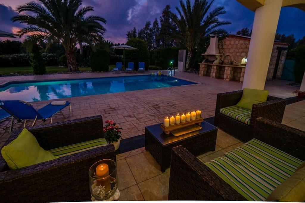GEORGIA BEACH VILLA