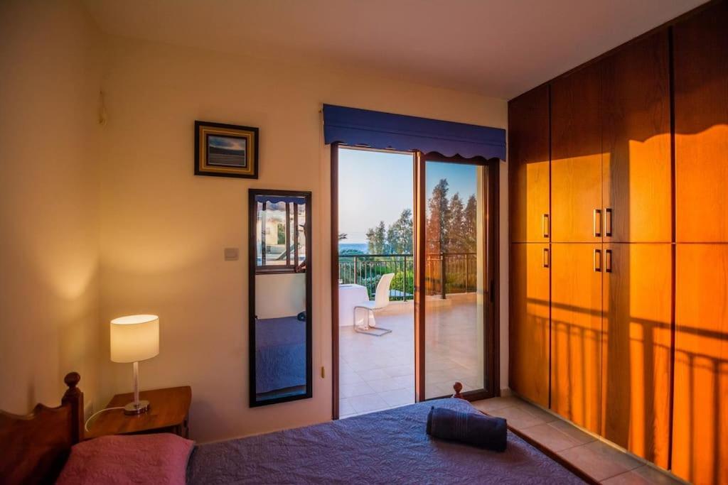 GEORGIA BEACH VILLA