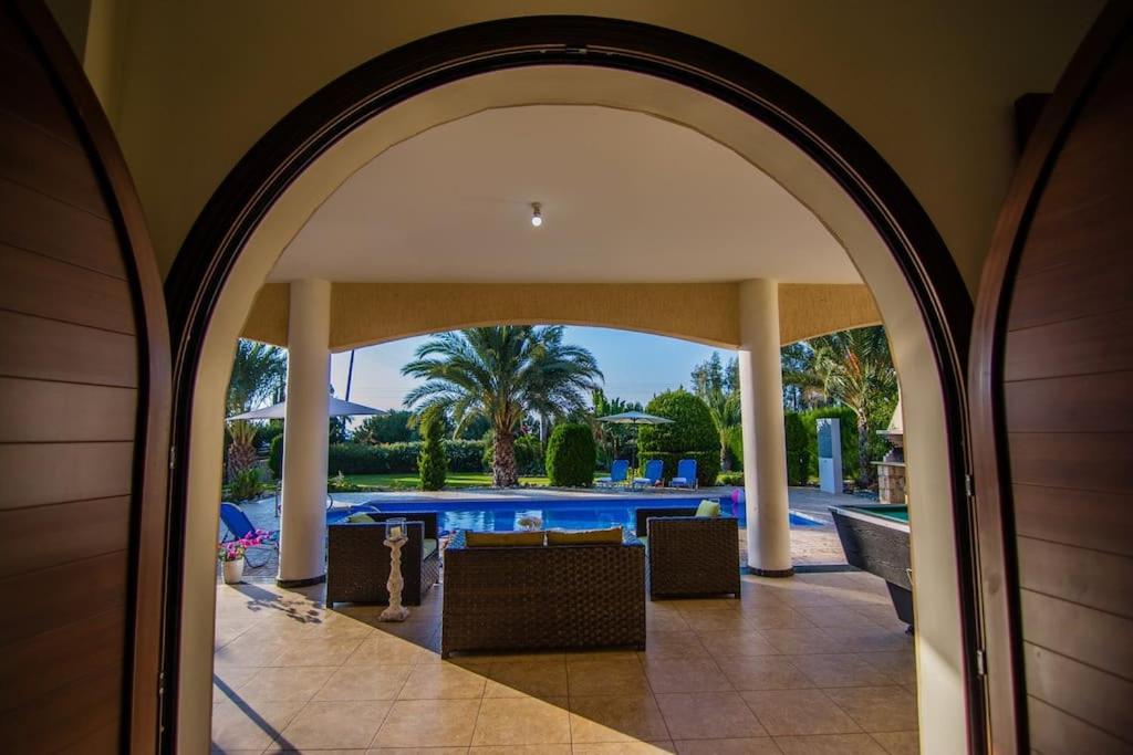 GEORGIA BEACH VILLA