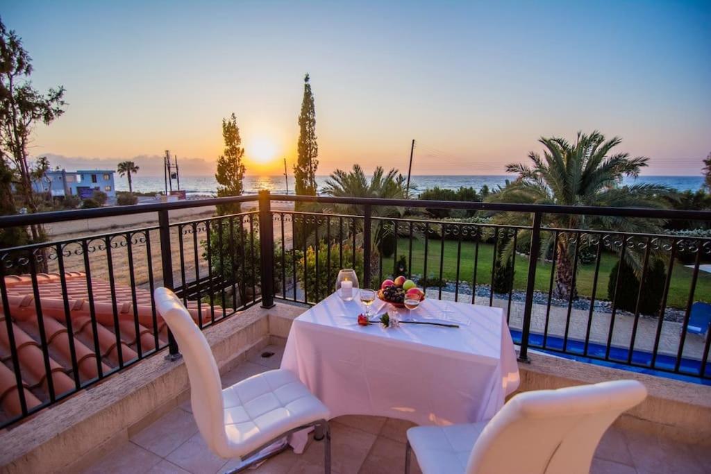 GEORGIA BEACH VILLA