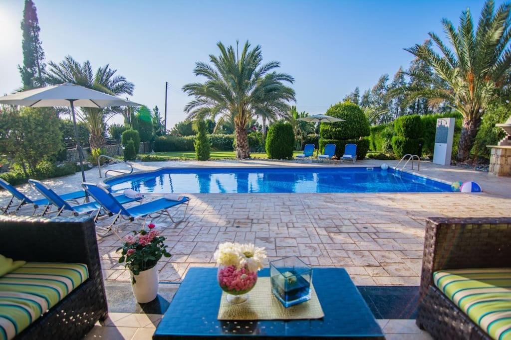 GEORGIA BEACH VILLA