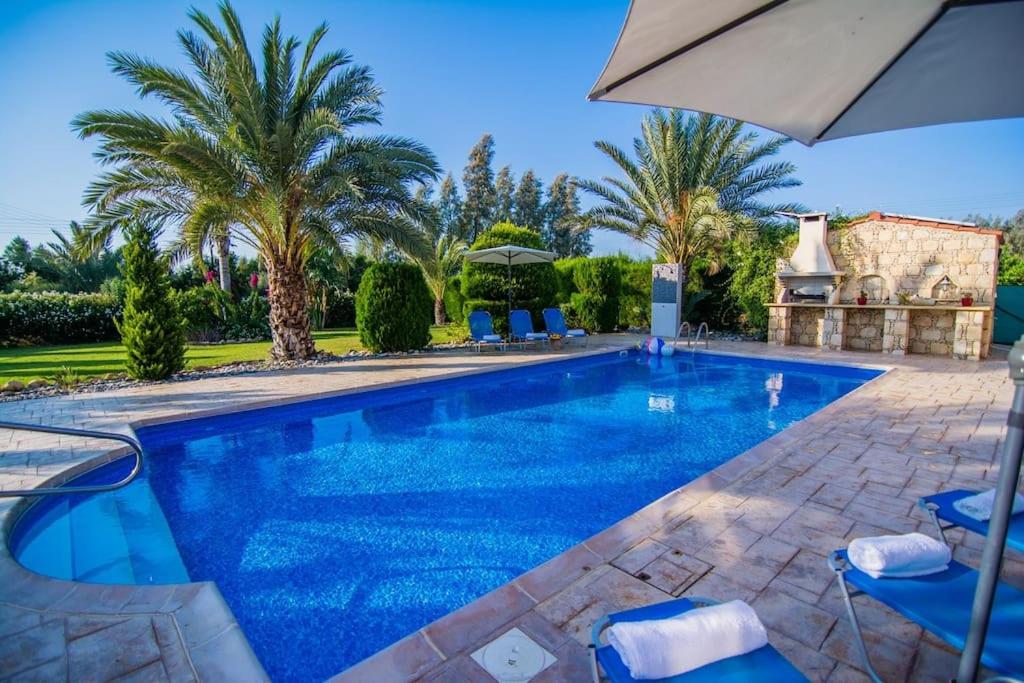 GEORGIA BEACH VILLA