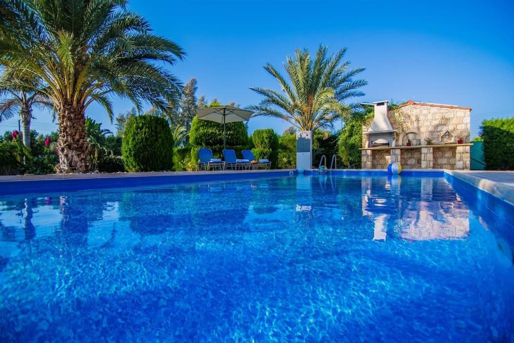 GEORGIA BEACH VILLA