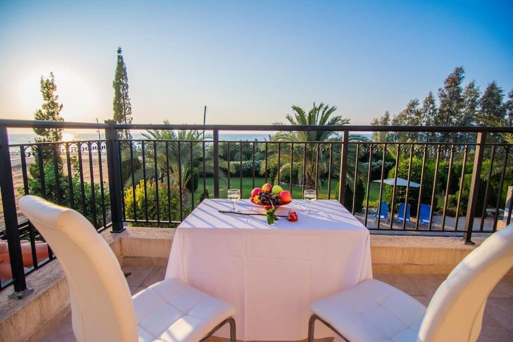 GEORGIA BEACH VILLA