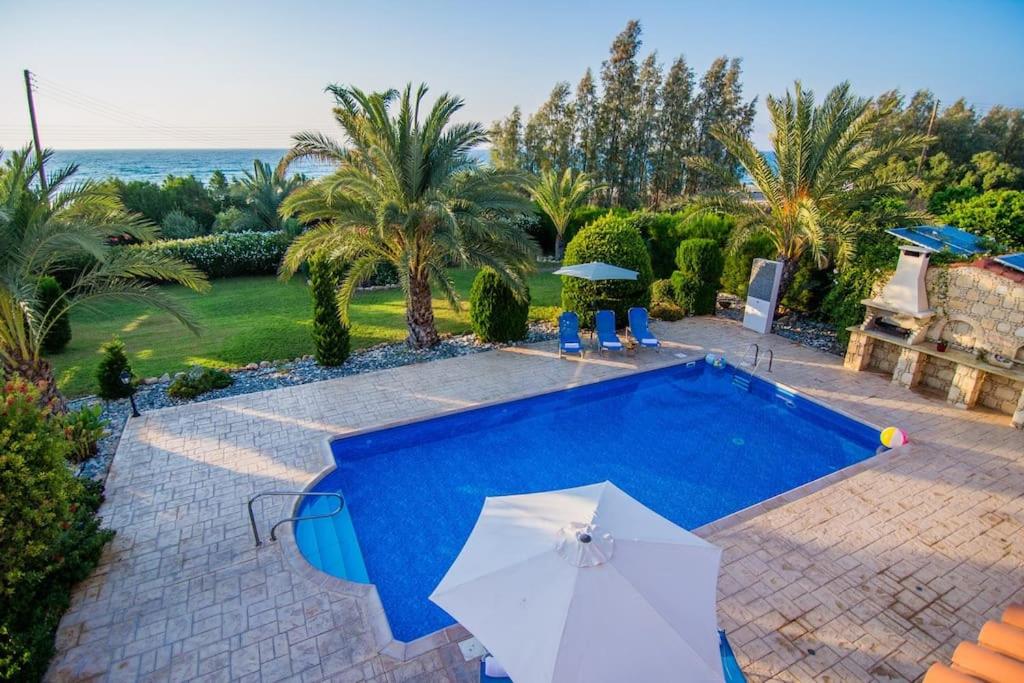 GEORGIA BEACH VILLA