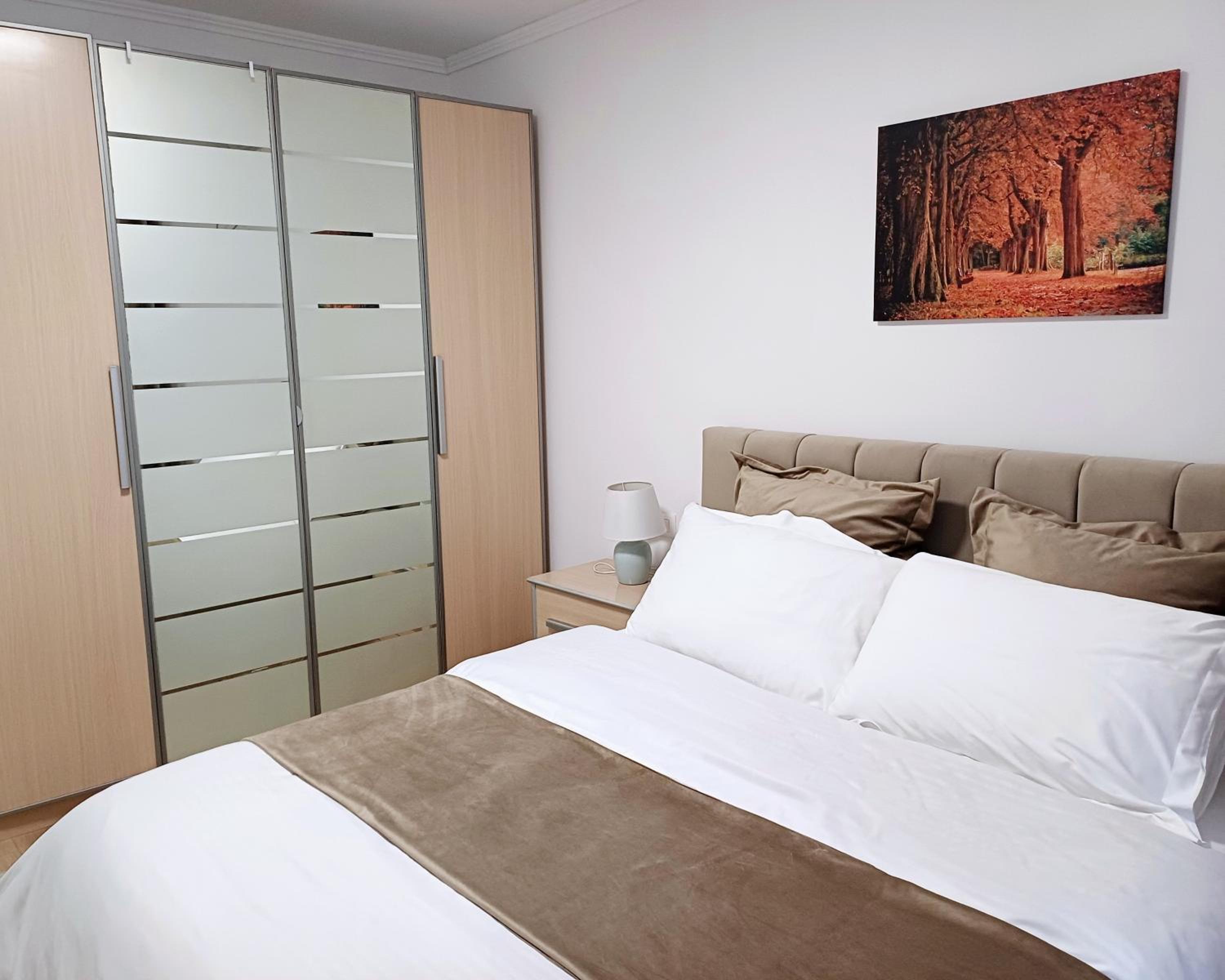 Regis Apartment
