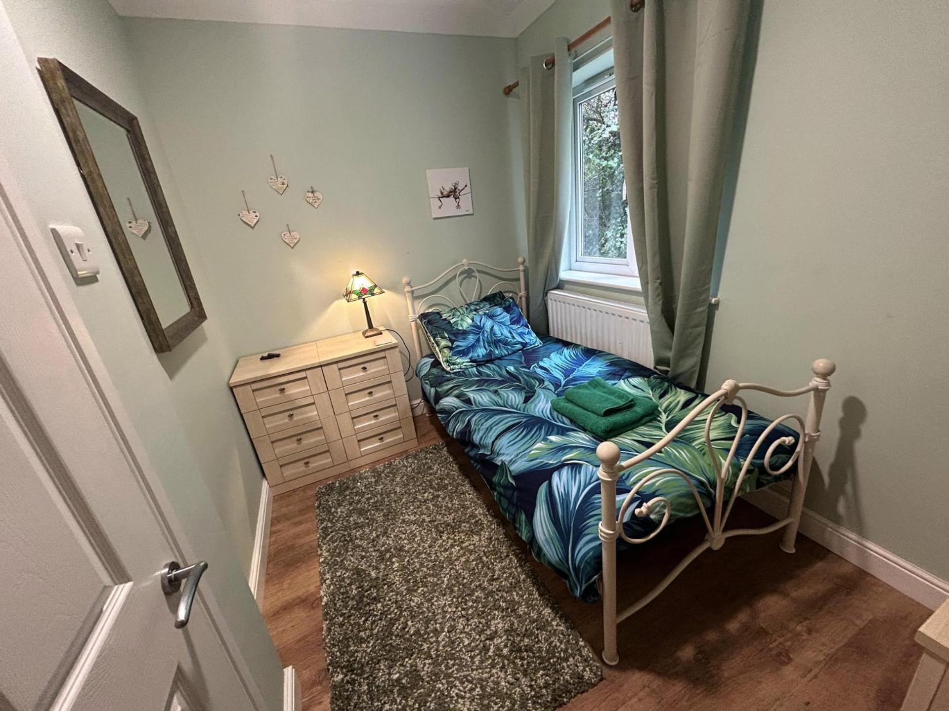 Cosy and secluded brook-side lodge view 5