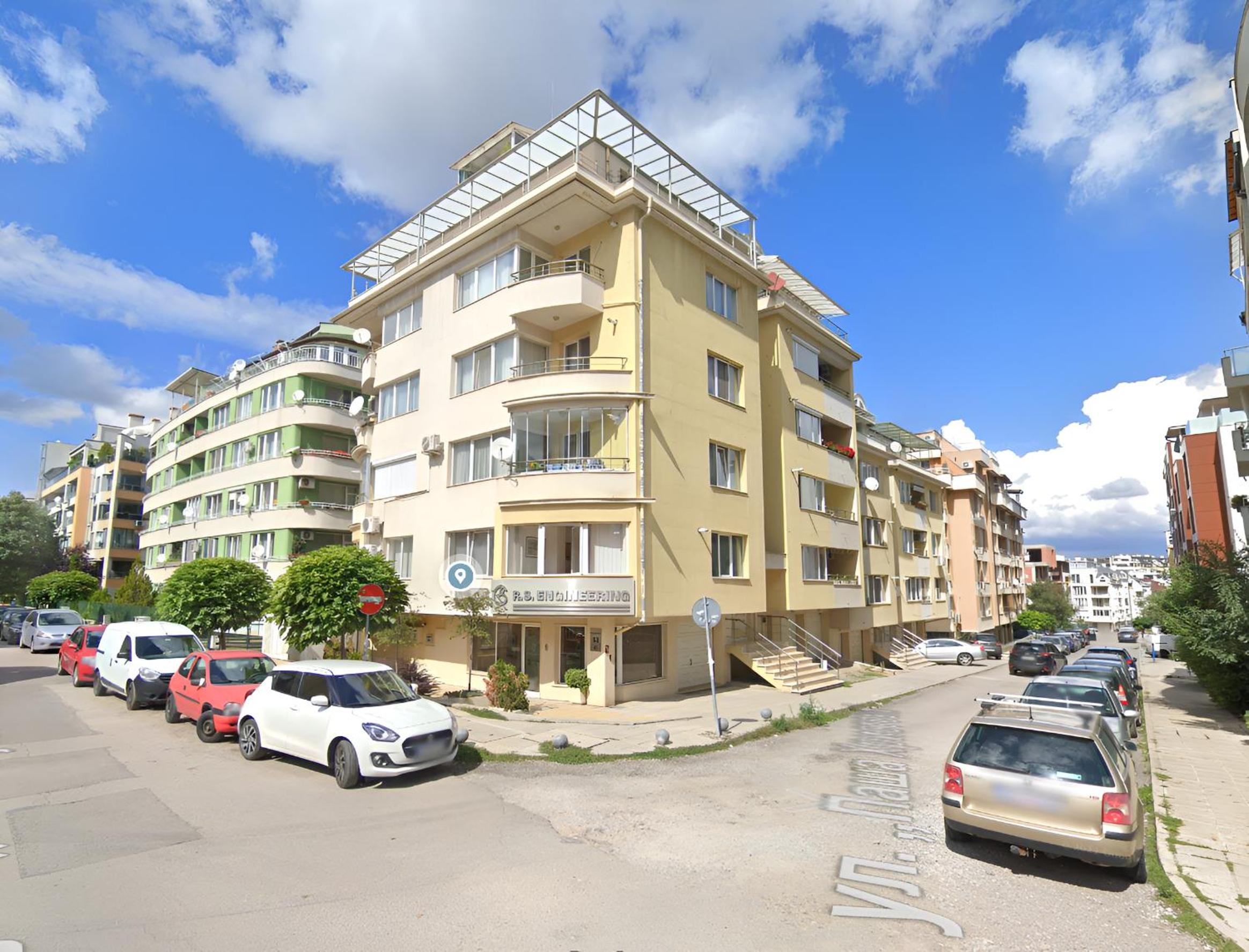 Spacious 2 Bedroom Apartment