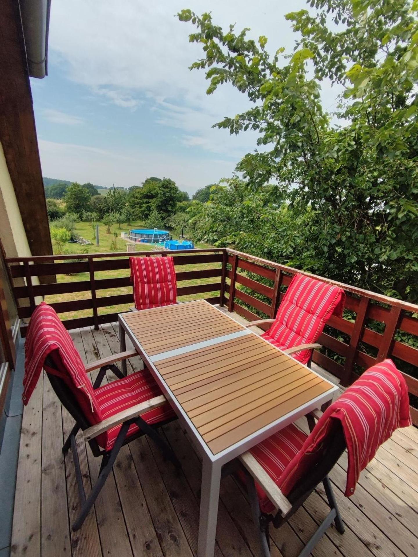 Ferienwohnung in Hohenkirchen mit gemeinschaftlichem Pool, Garten und Grill