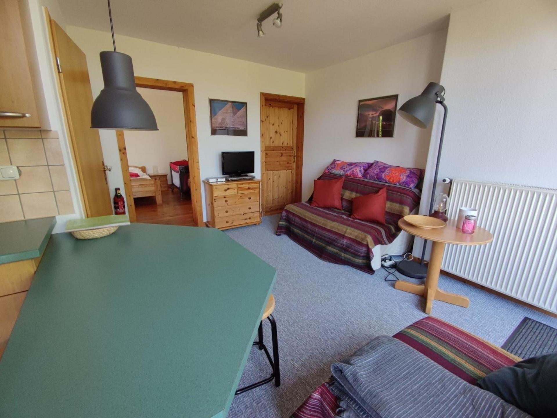 Appartement in Hohenkirchen mit Garten, gemeinschaftlichem Pool und Grill