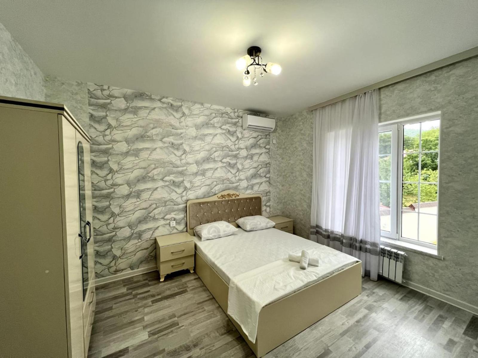 White villa 4 bedrooms