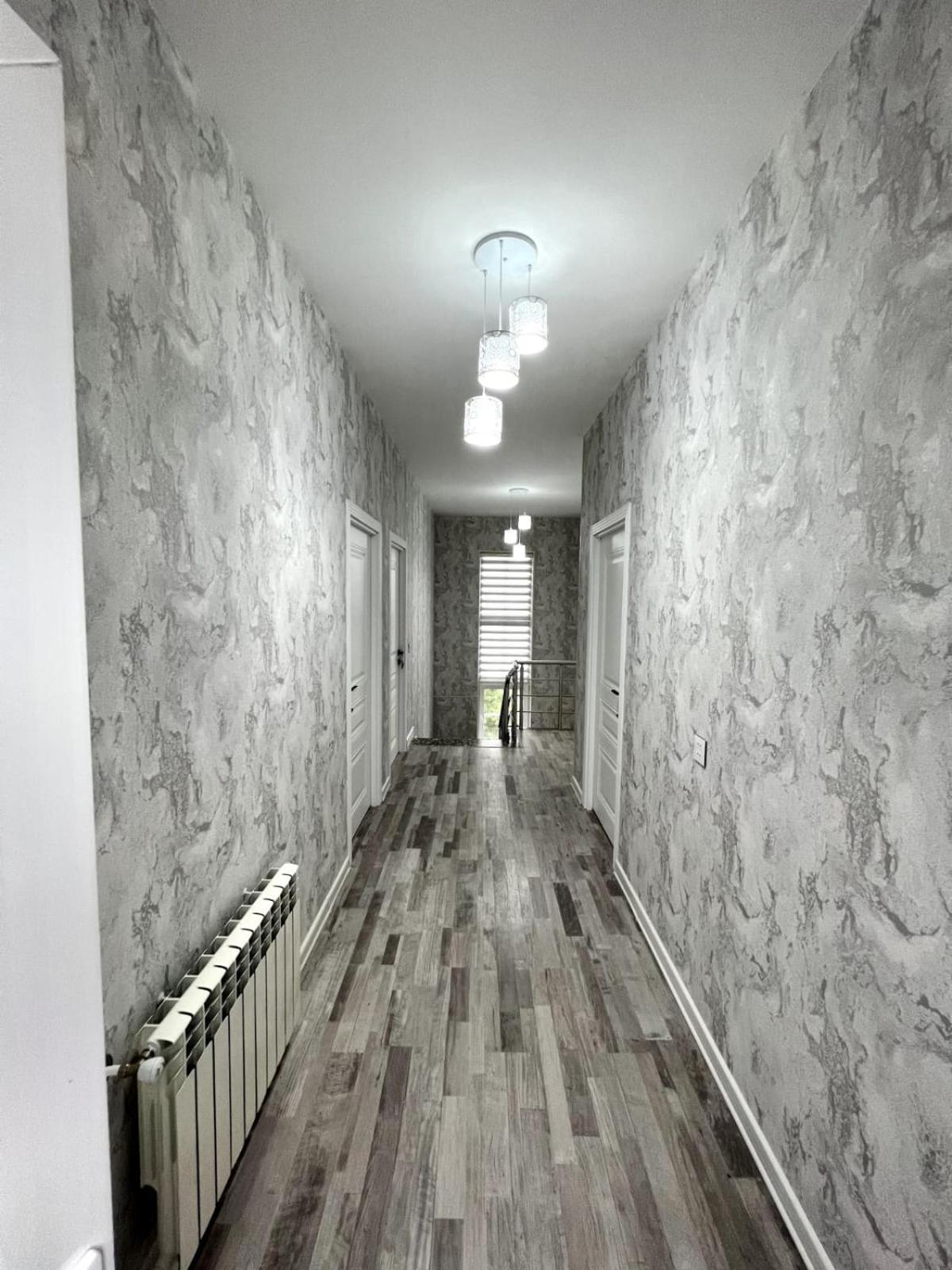 White villa 4 bedrooms