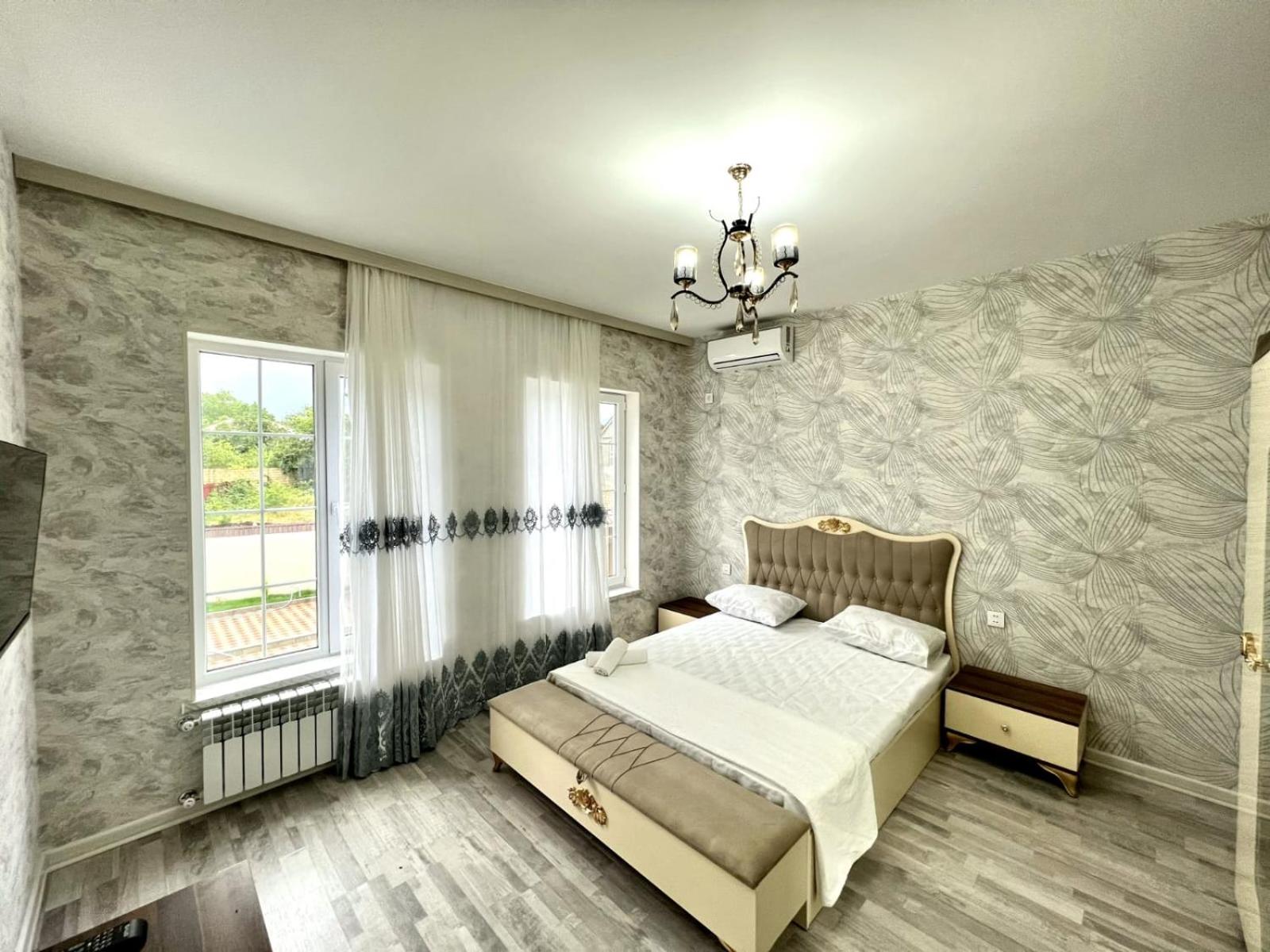 White villa 4 bedrooms