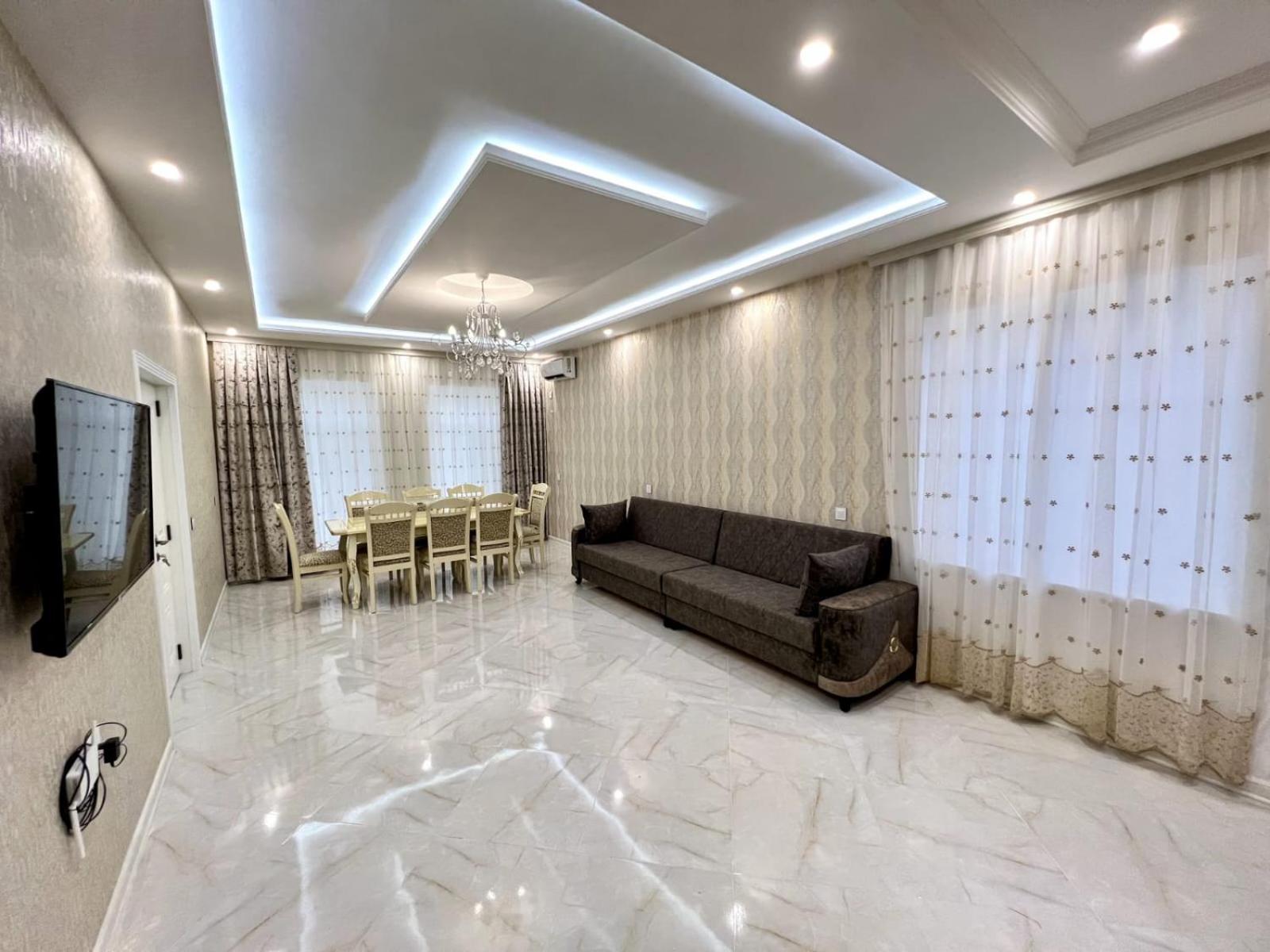 White villa 4 bedrooms