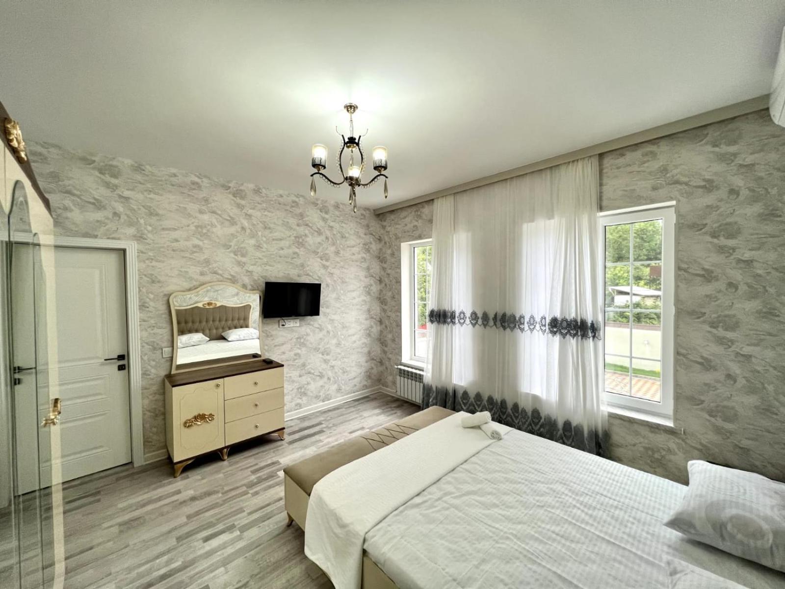 White villa 4 bedrooms