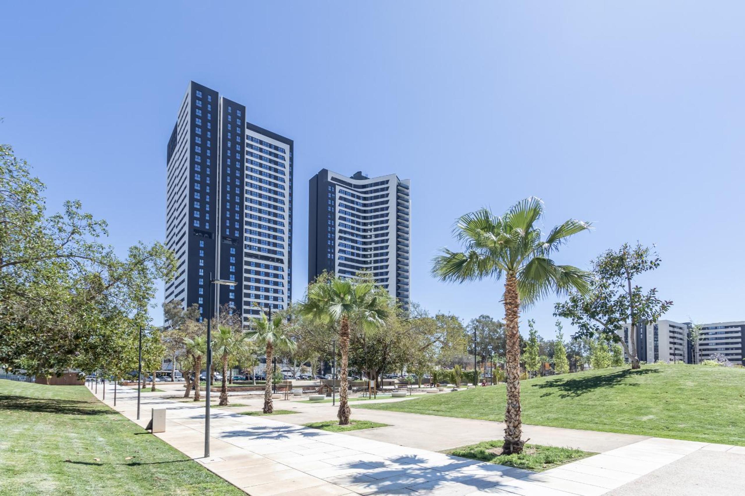 Malaga Skyline 2 Pool & PK Free