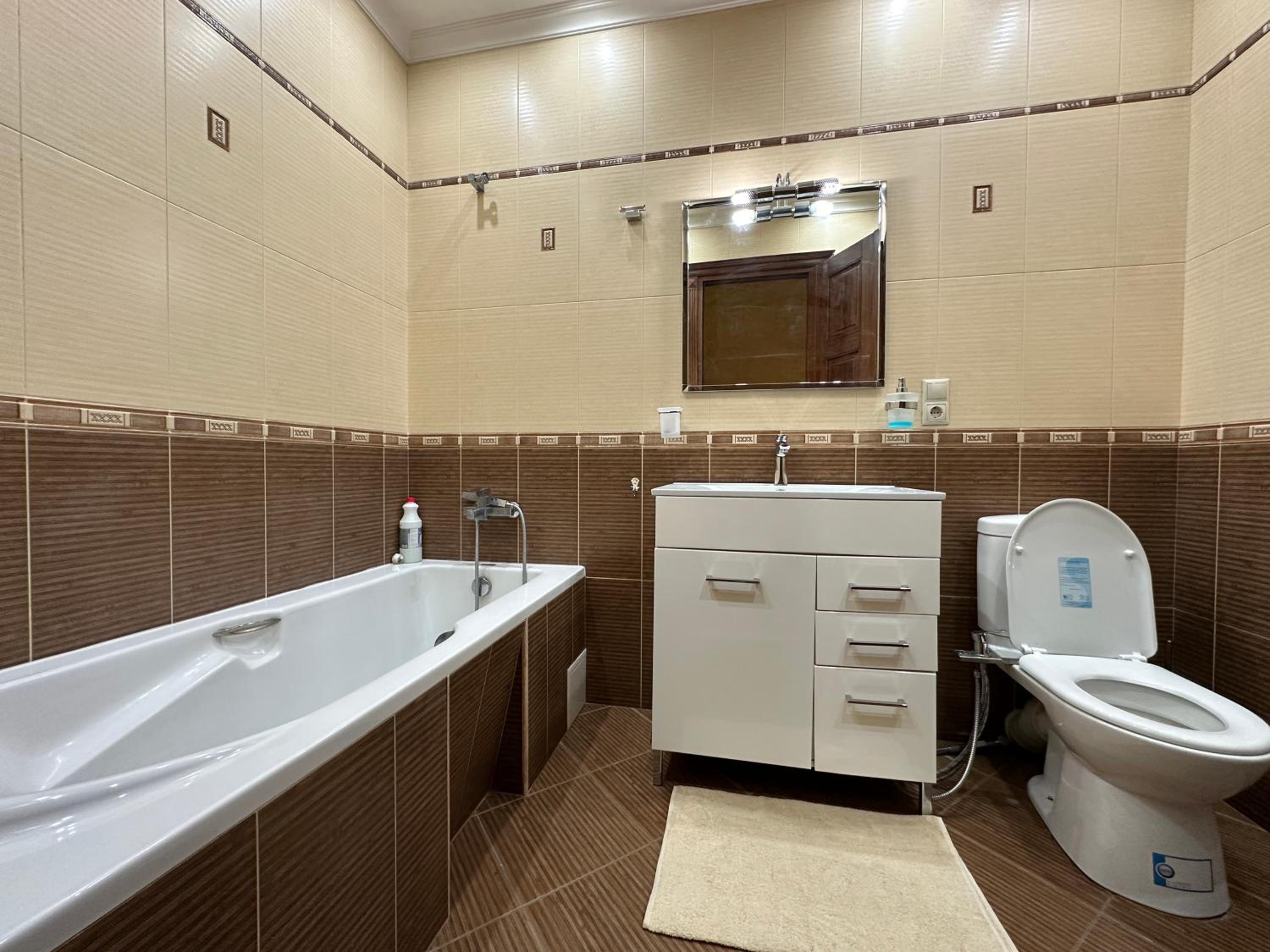 Abovyan street, 2 bedrooms Spacious and Luxury apartment AB917