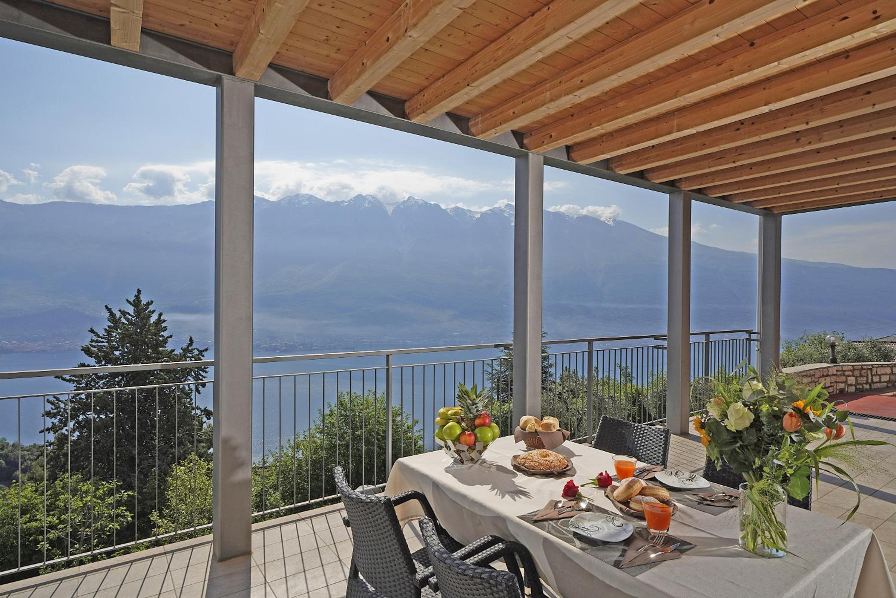 Maison du Pralonc - Lago view 3