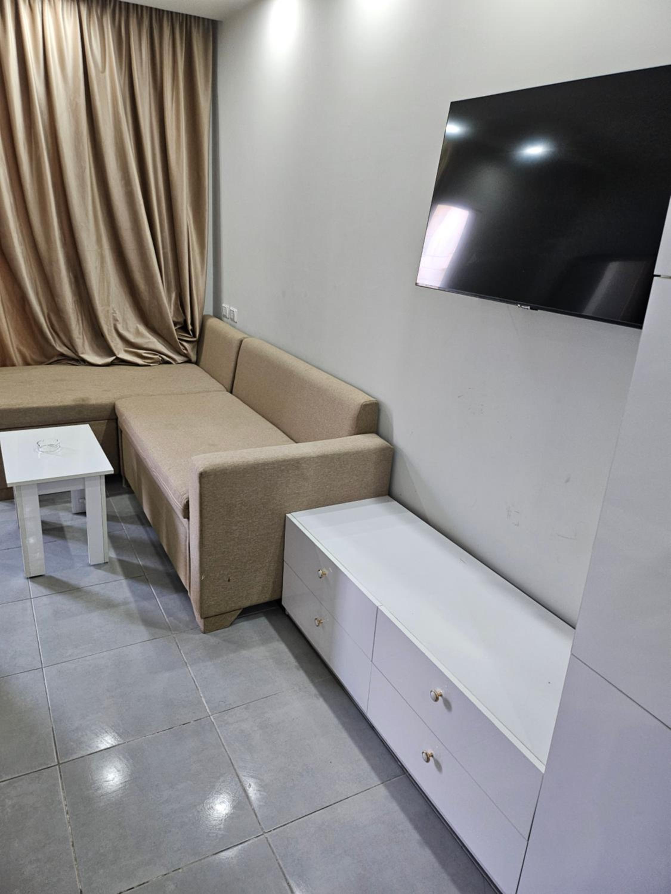 Compound scandic