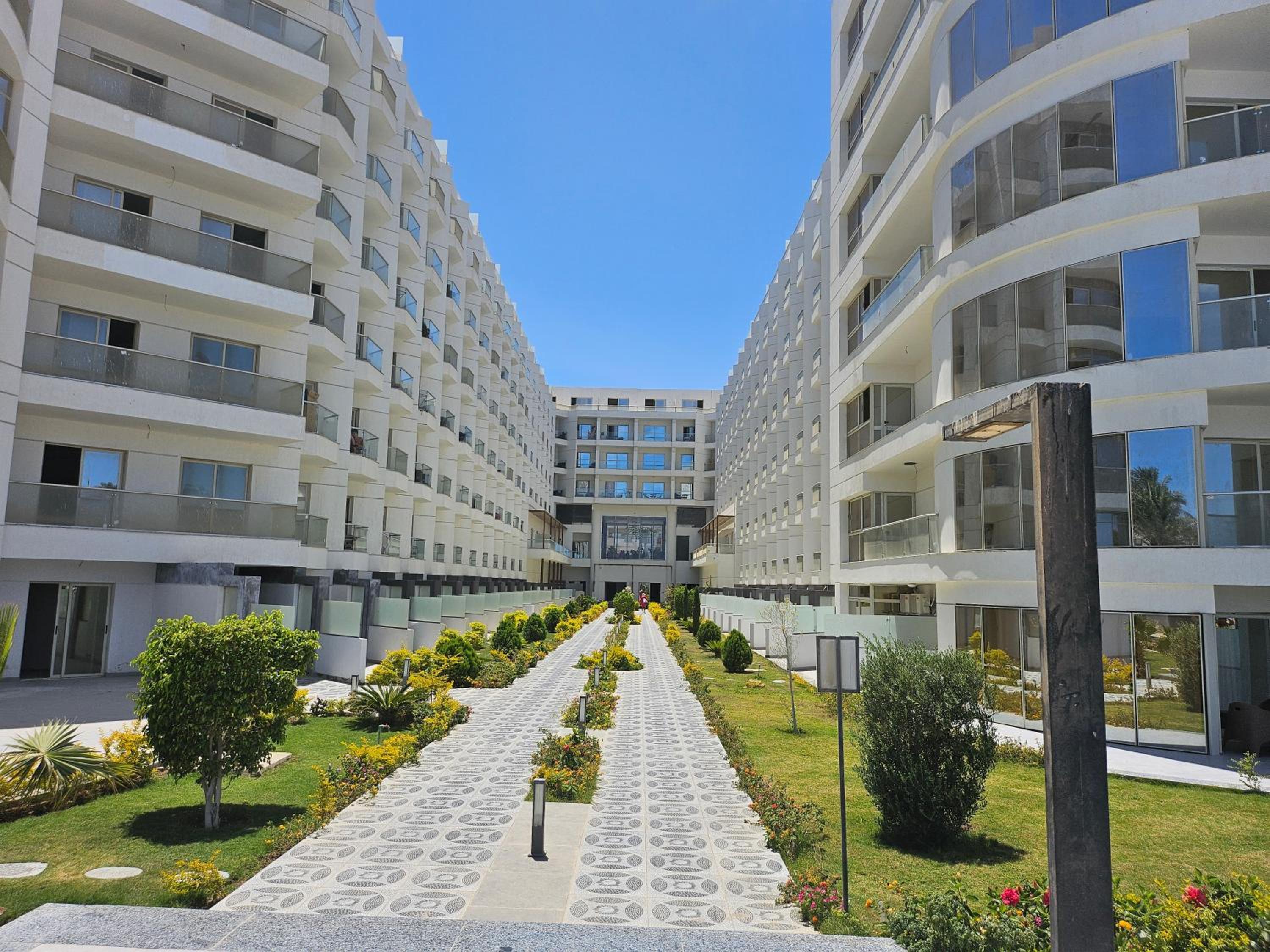 Compound scandic