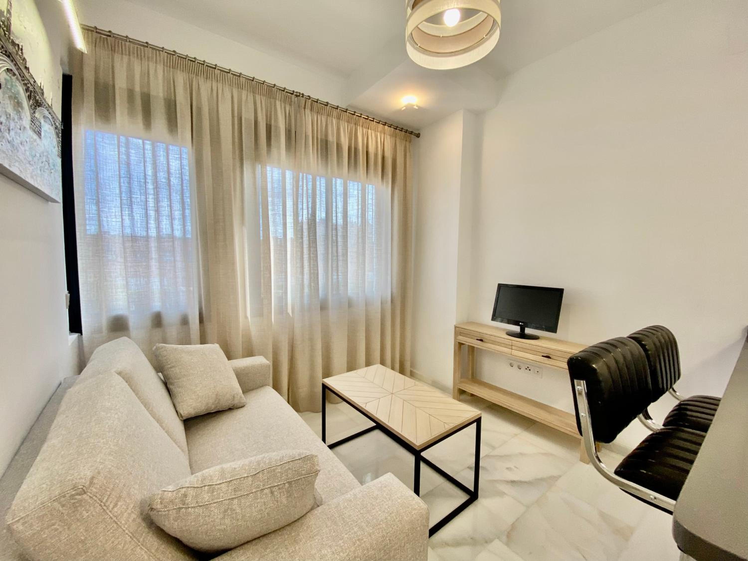 APARTAMENTOS FIBES GARDEN SEVILLA