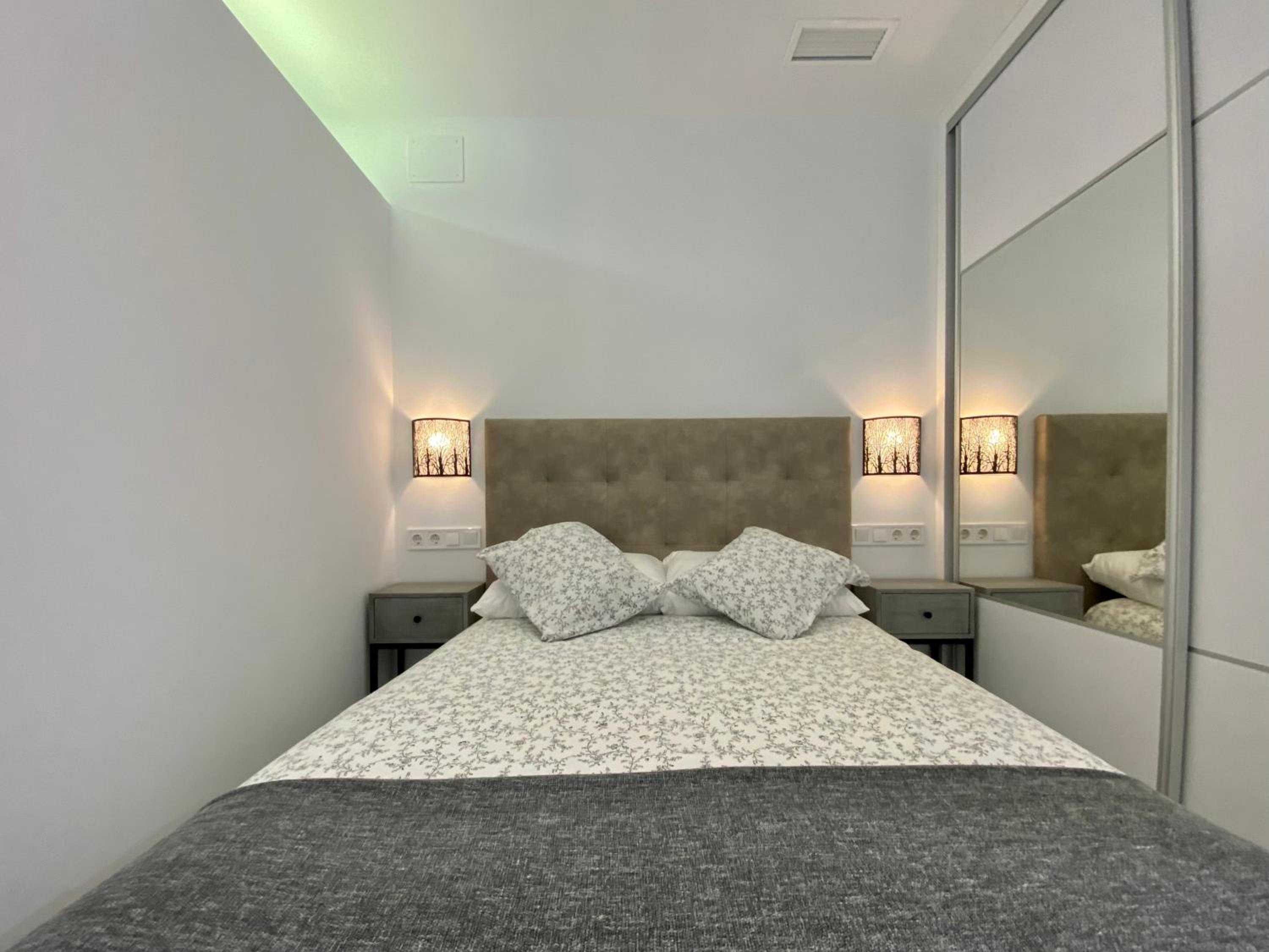 APARTAMENTOS FIBES GARDEN SEVILLA