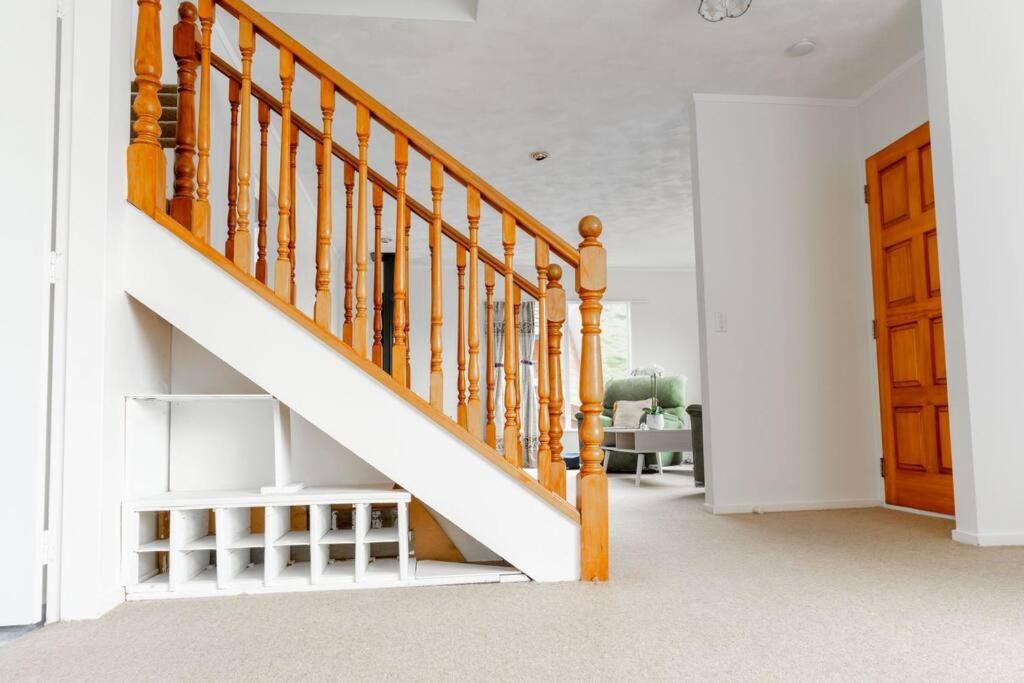 Big sale in winter three bedrooms two bathrooms in karori