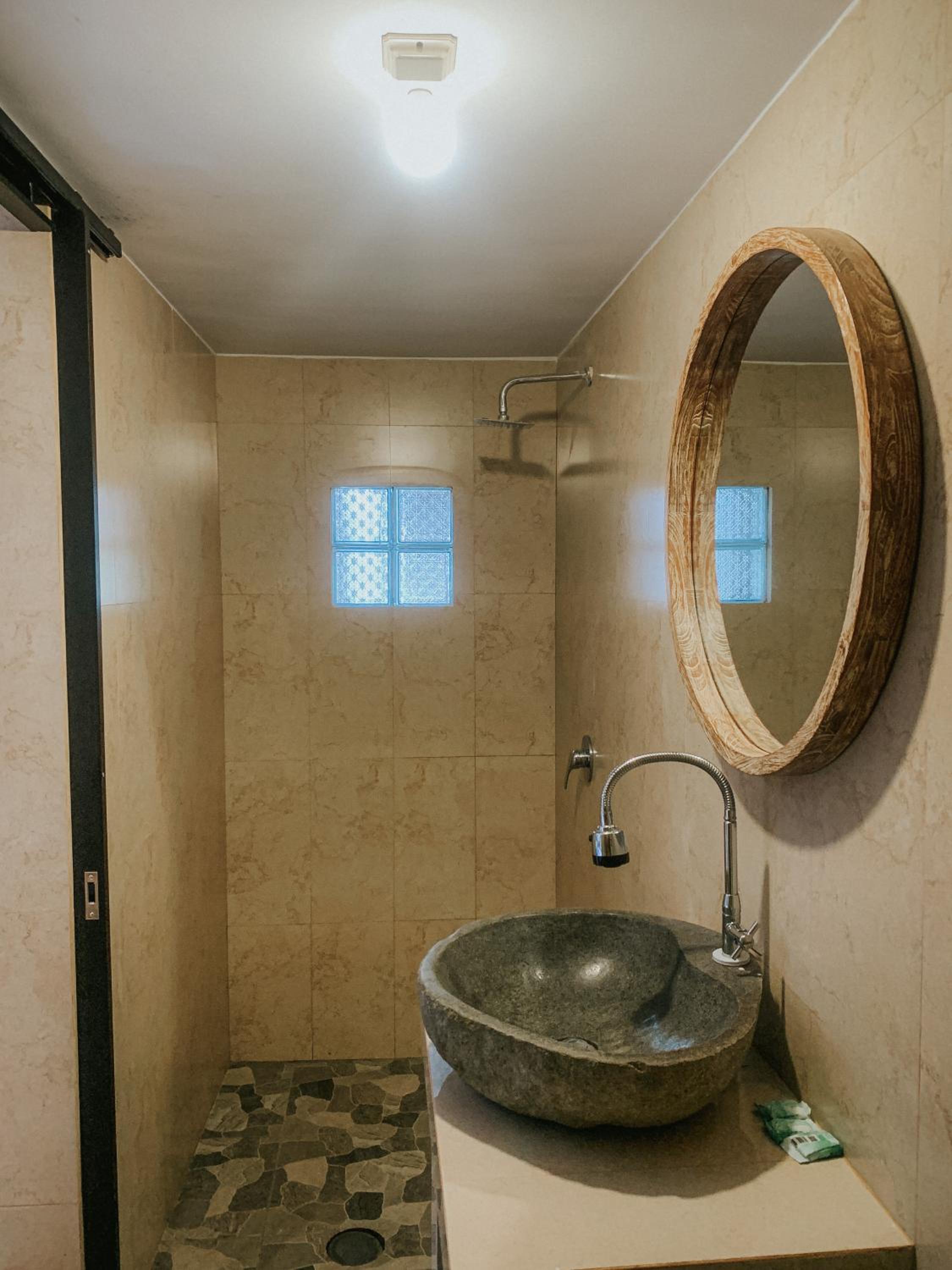8July Guest House ROOM 2 view 3